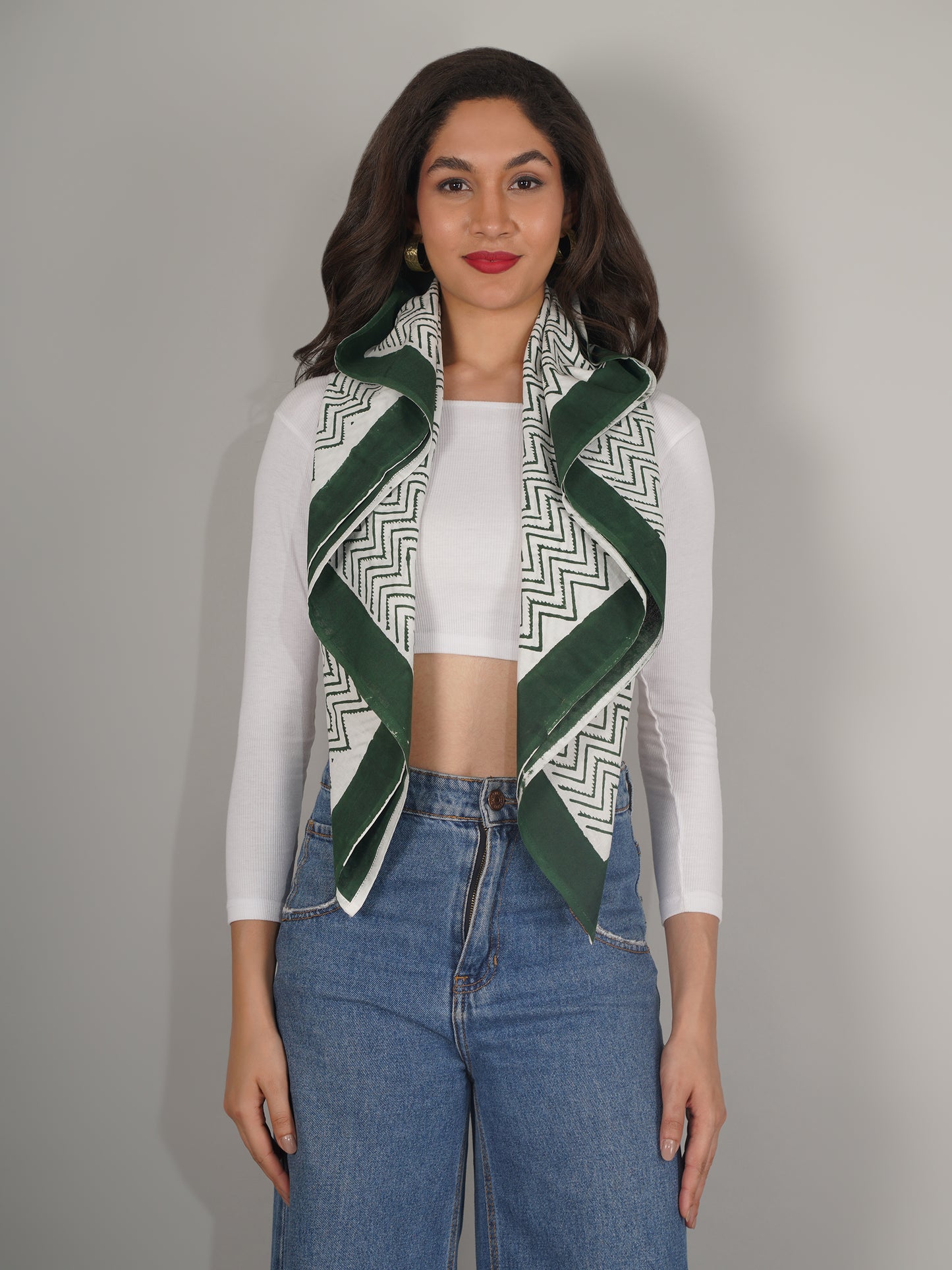 green-abstract-print-pure-cotton-scarf-40-by-40-mchp0002