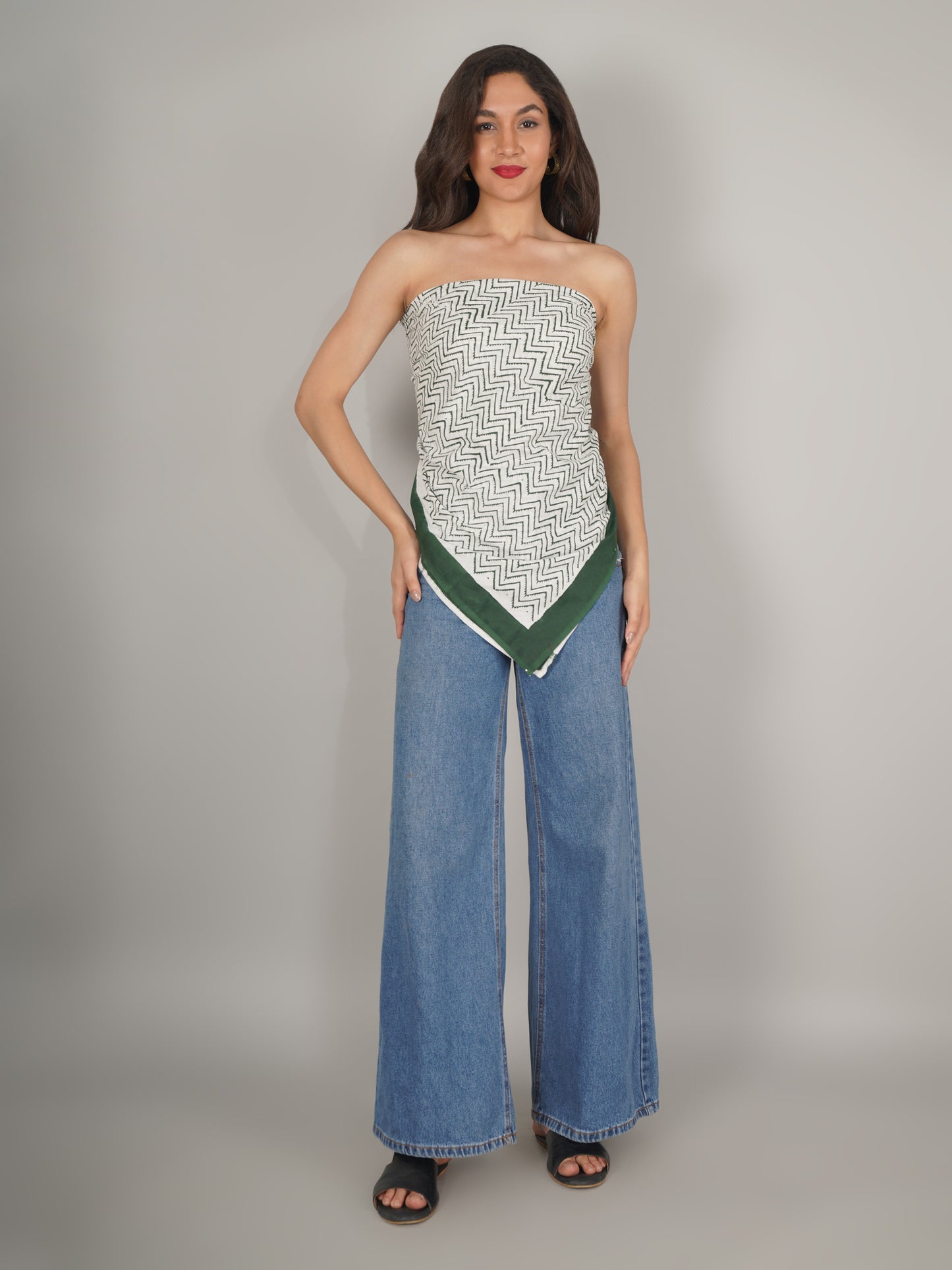 green-abstract-print-pure-cotton-scarf-40-by-40-mchp0002