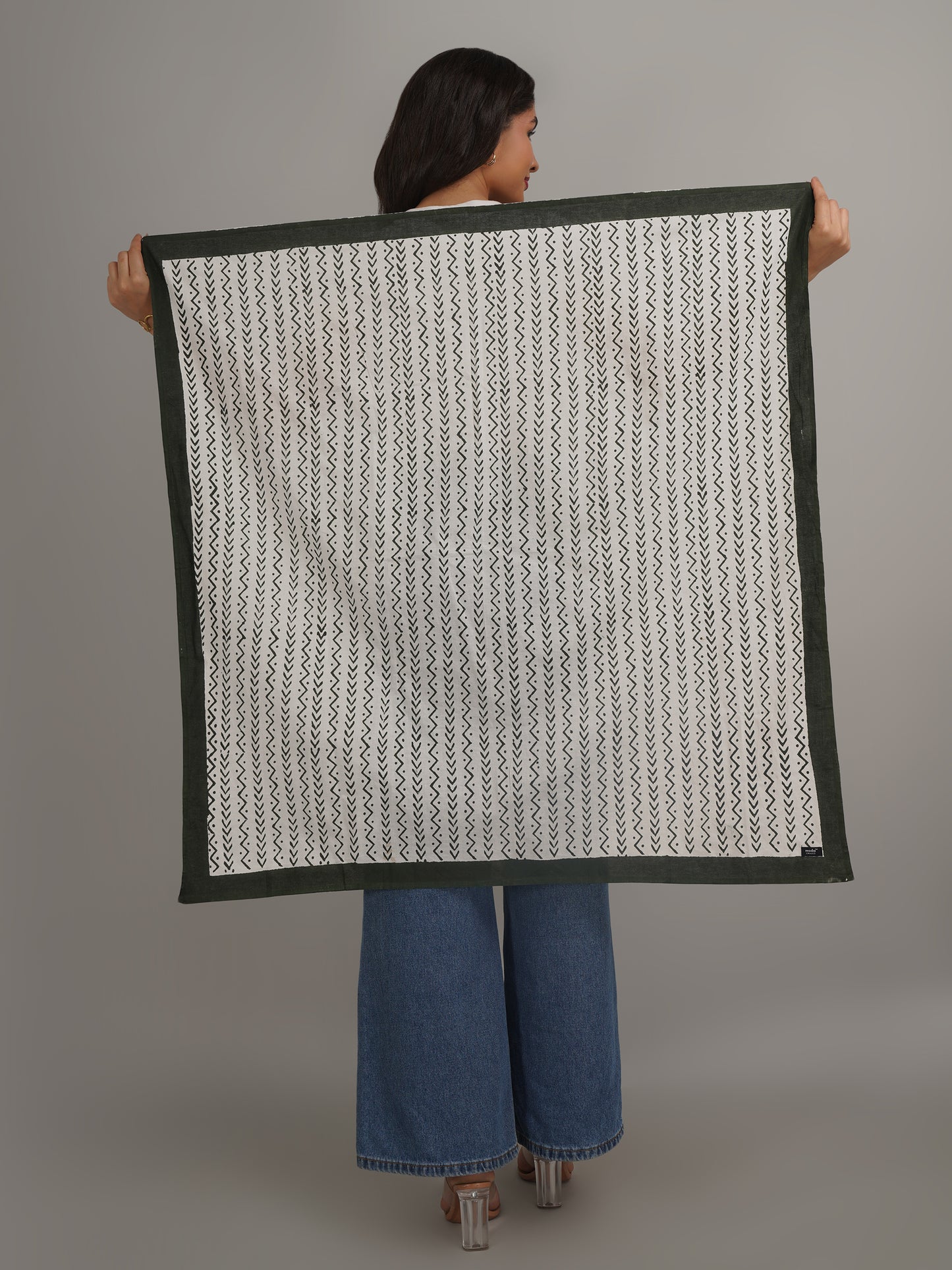 green-abstract-print-pure-cotton-scarf-40-by-40-mchp0004