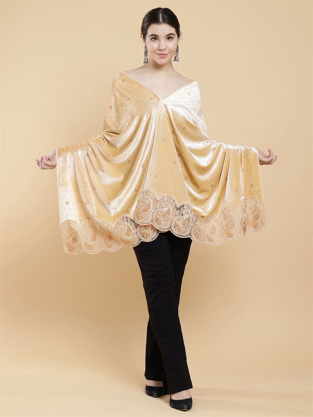 tan-embellished-velvet-stole-mchsvd1627t-moda-chales-1