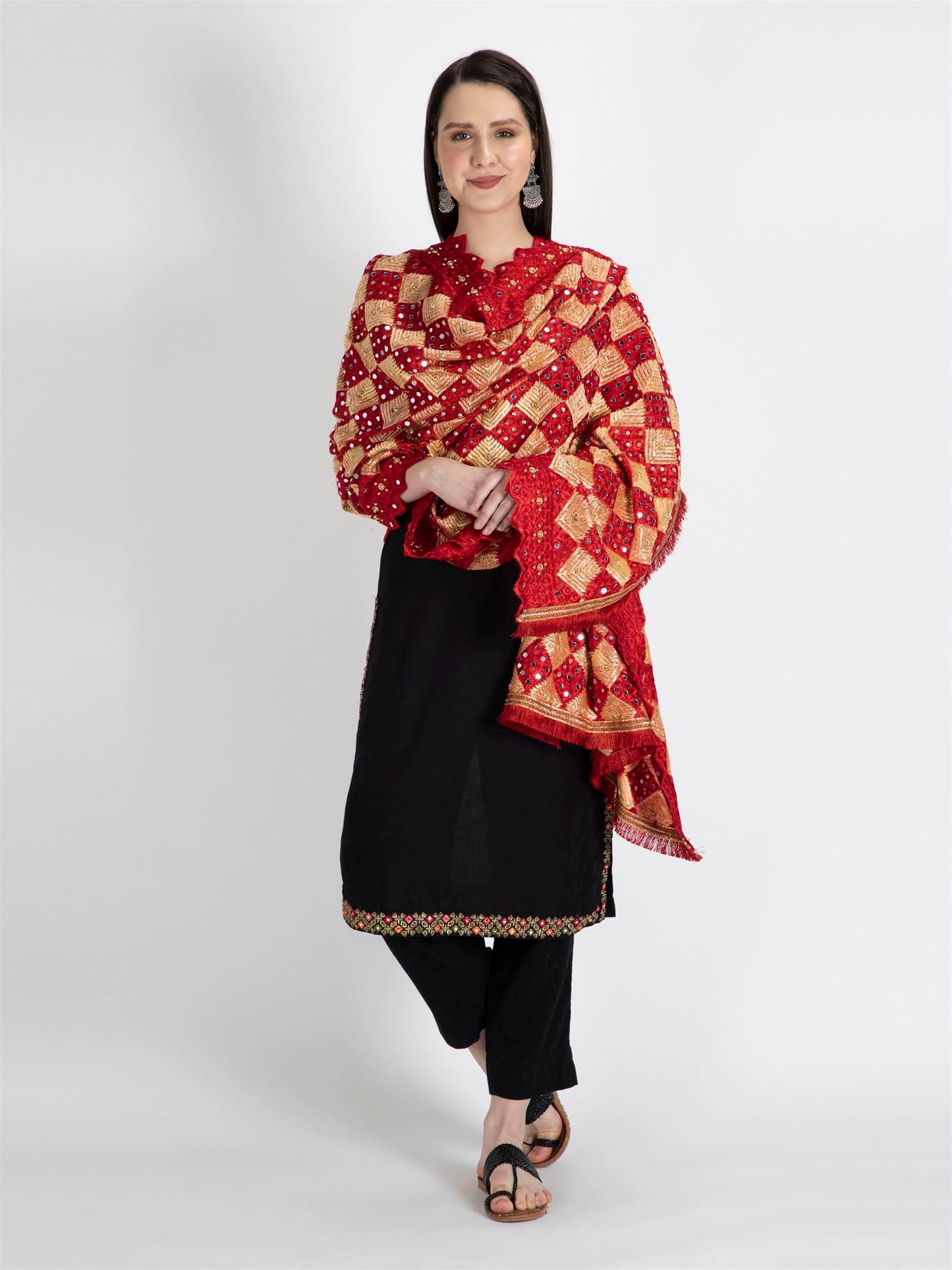 red-phulkari-dupatta-with-mirror-work-mcmmpd4060-4