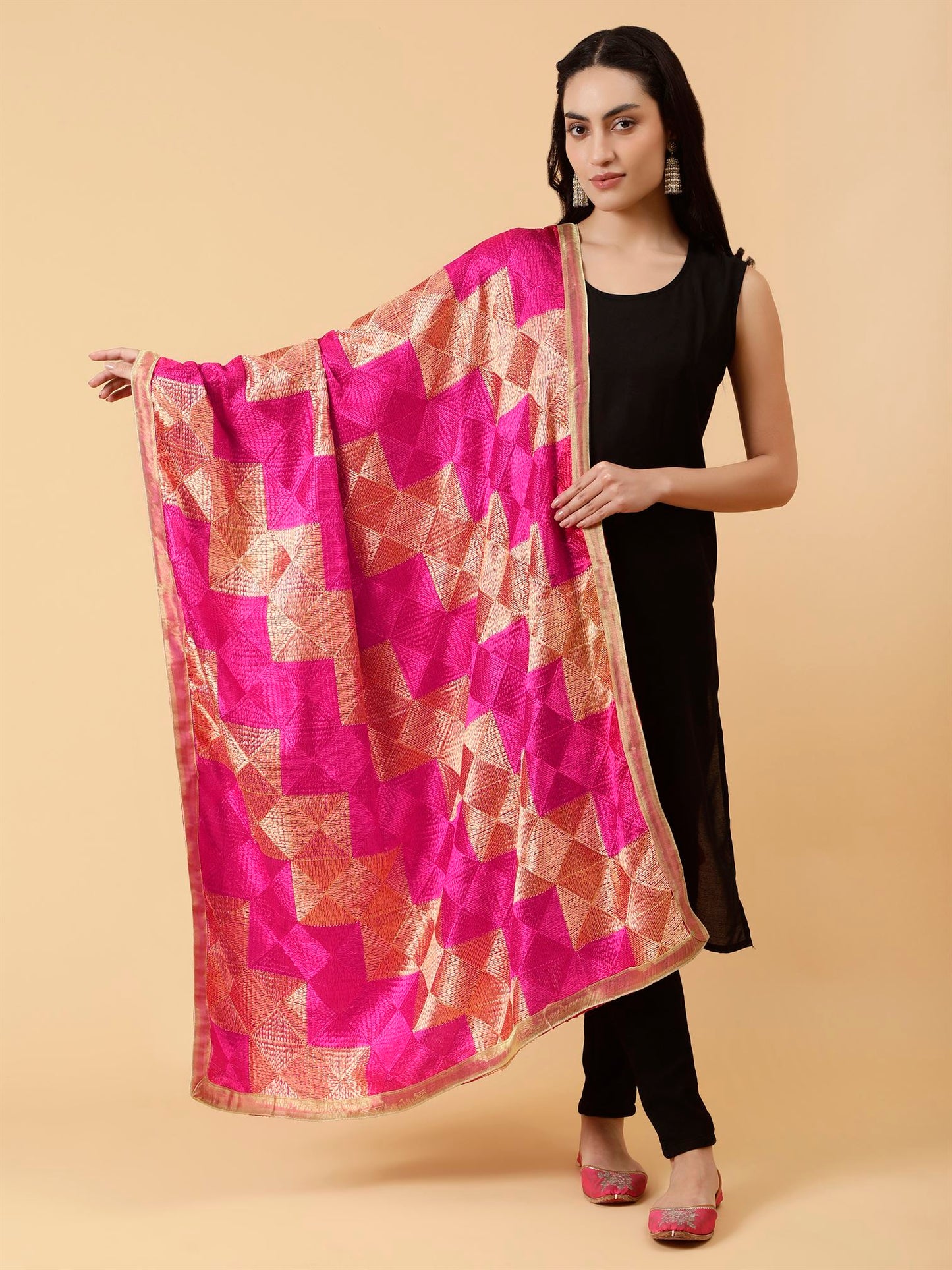 magenta-phulkari-dupatta-mcrcpd0217-moda-chales-1
