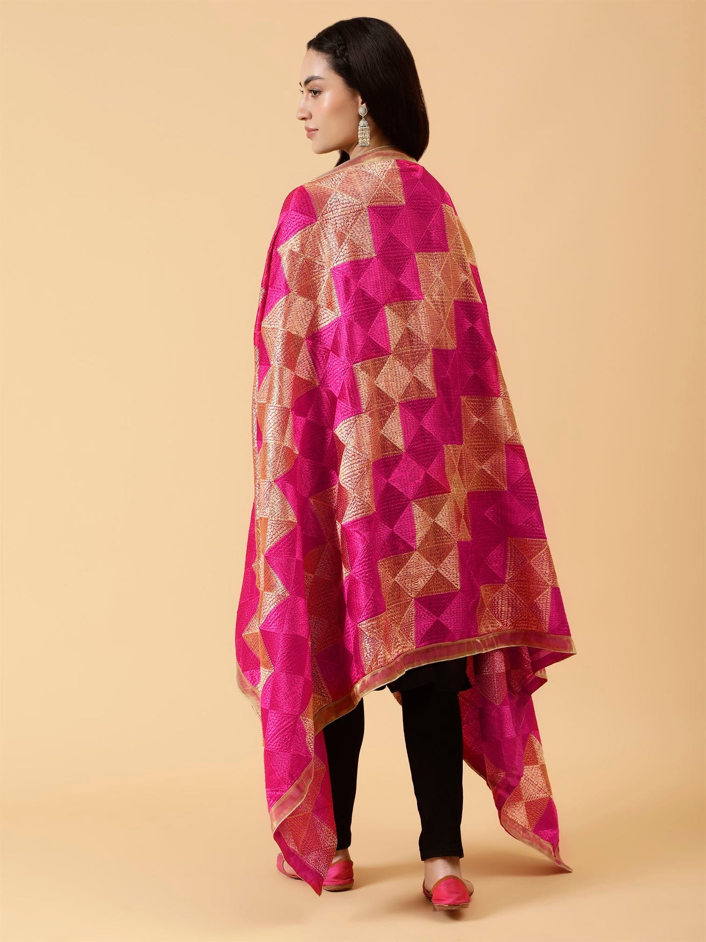 magenta-phulkari-dupatta-mcrcpd0217-moda-chales-4