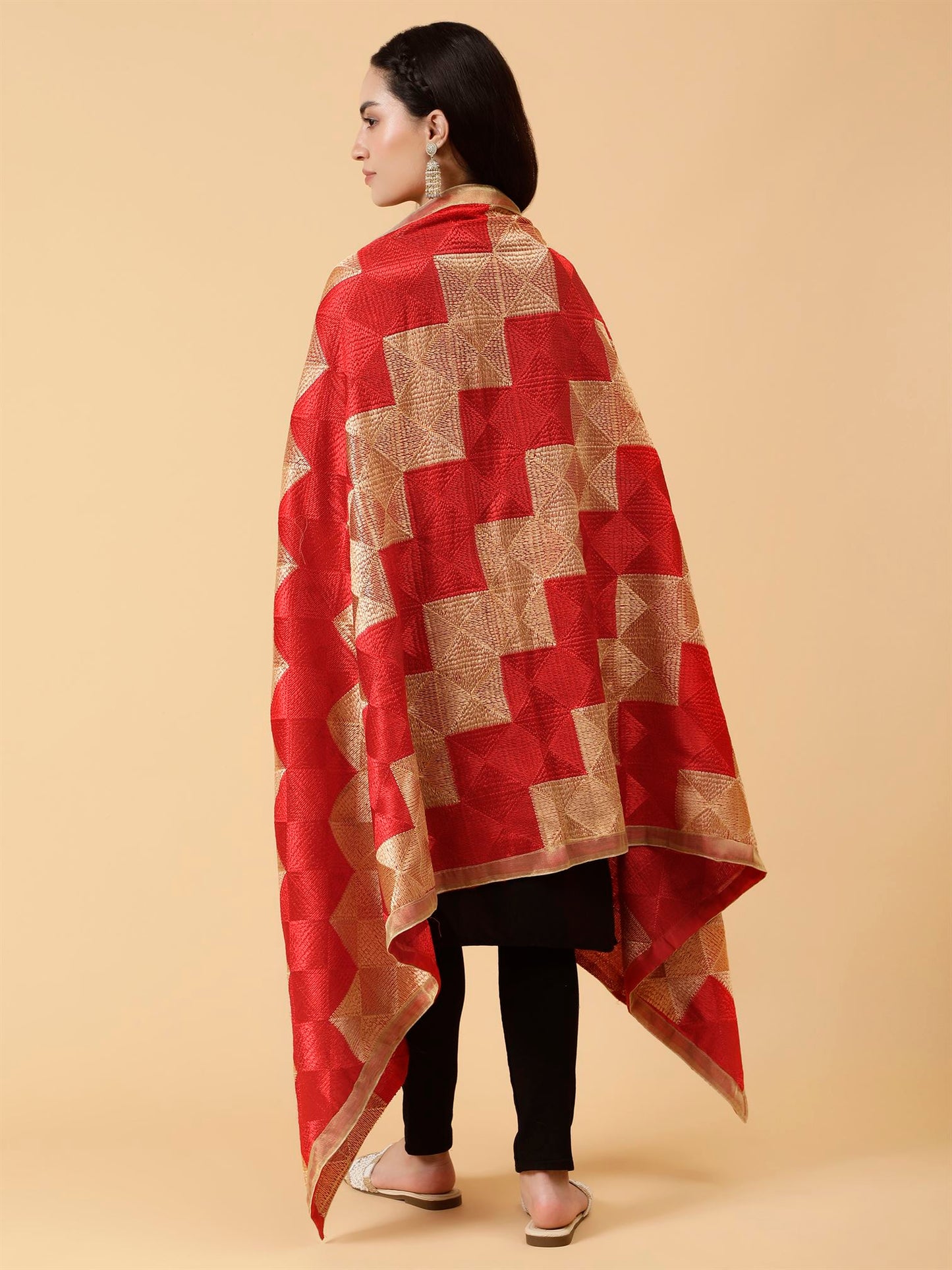 red-phulkari-dupatta-mcrcpd0218-moda-chales-4