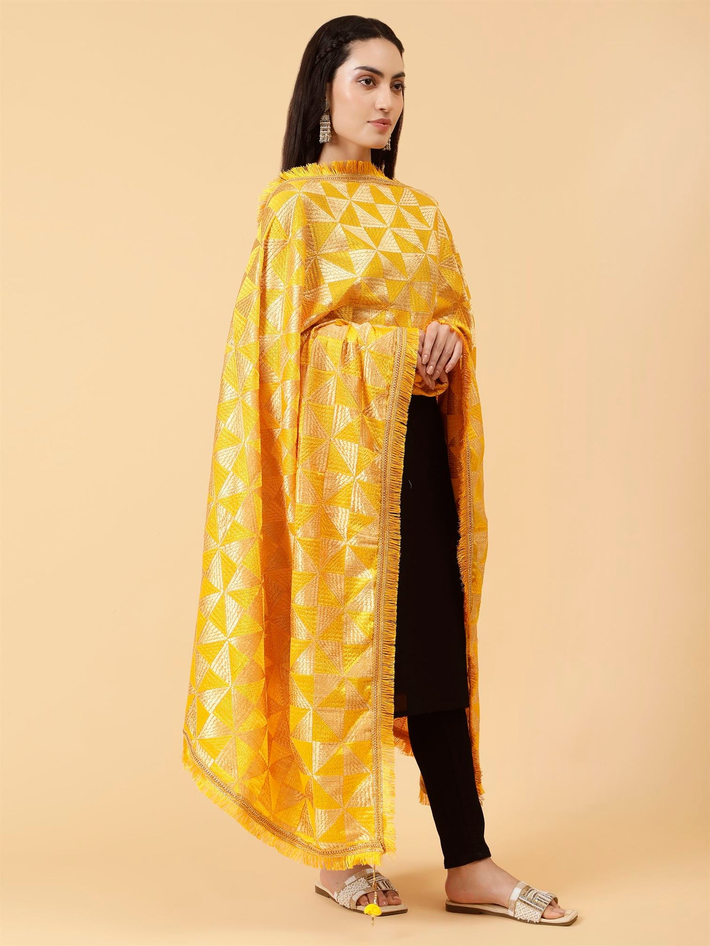 yellow-phulkari-dupatta-mcrcpd0220-moda-chales-3