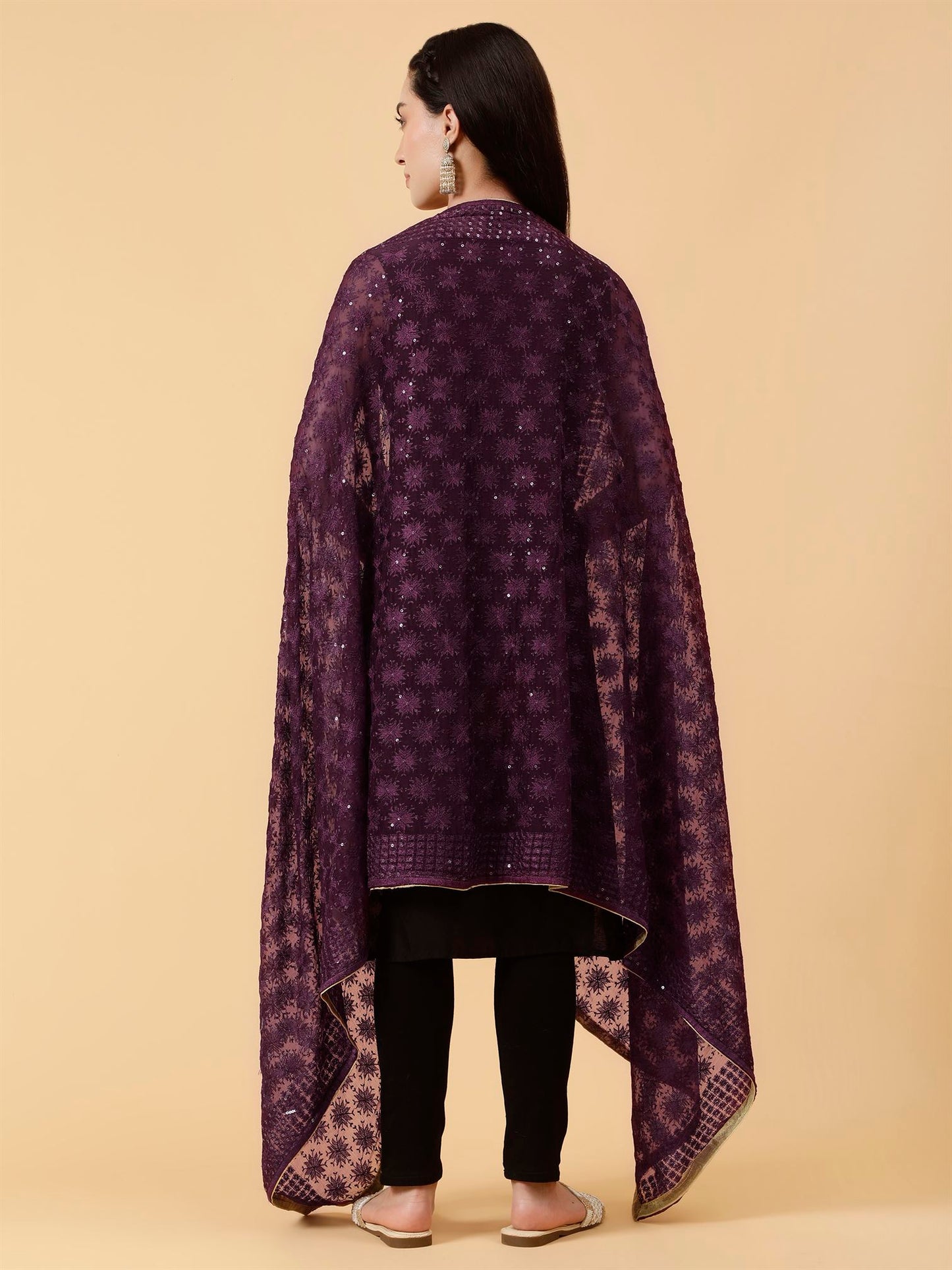 wine-sequinned-embroidery-dupatta-mcrcpd0233-moda-chales-4