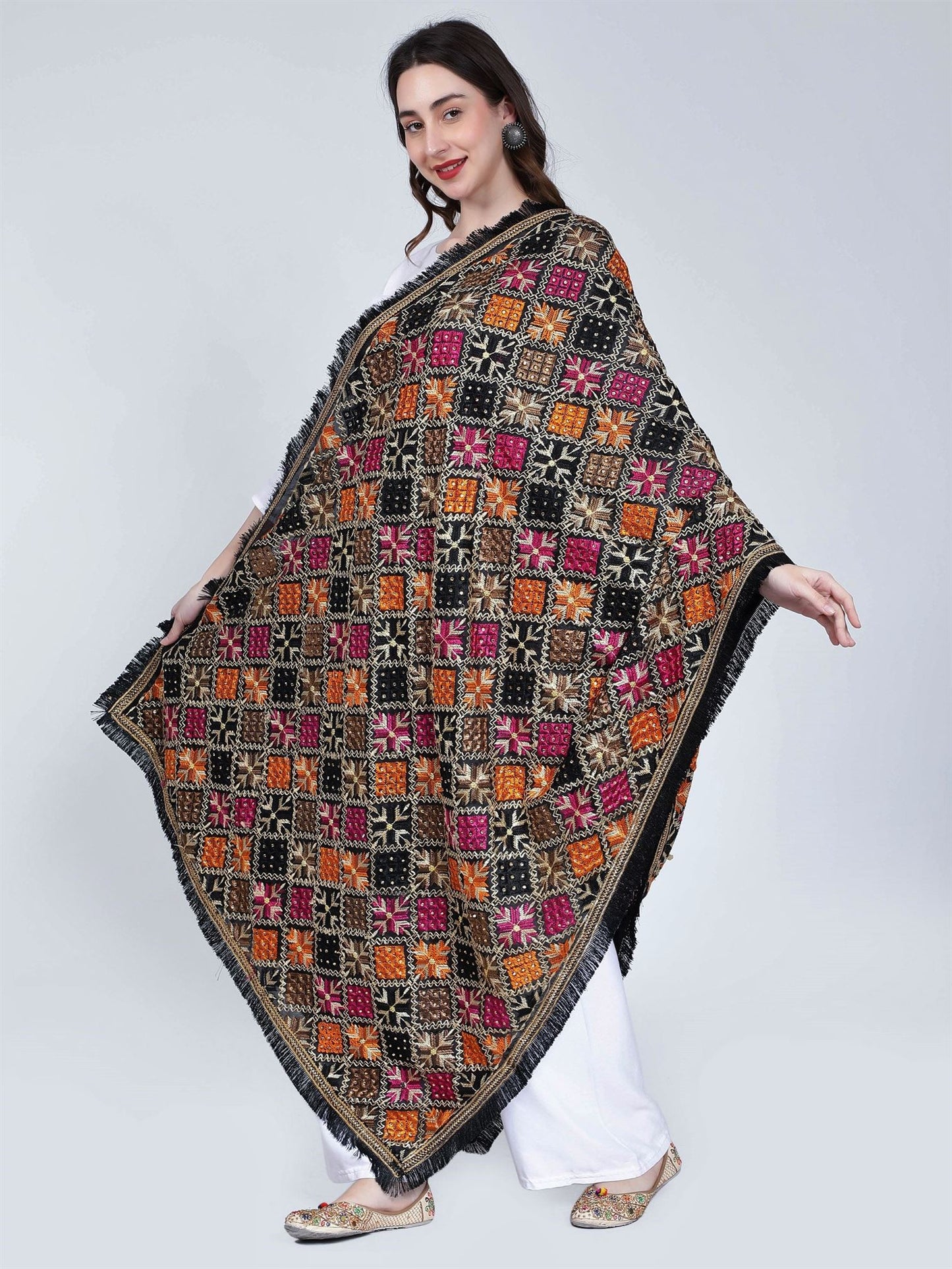 multicolour-phulkari-dupatta-black-orange-magenta-with-mirror-work-mcrcpd4090-2