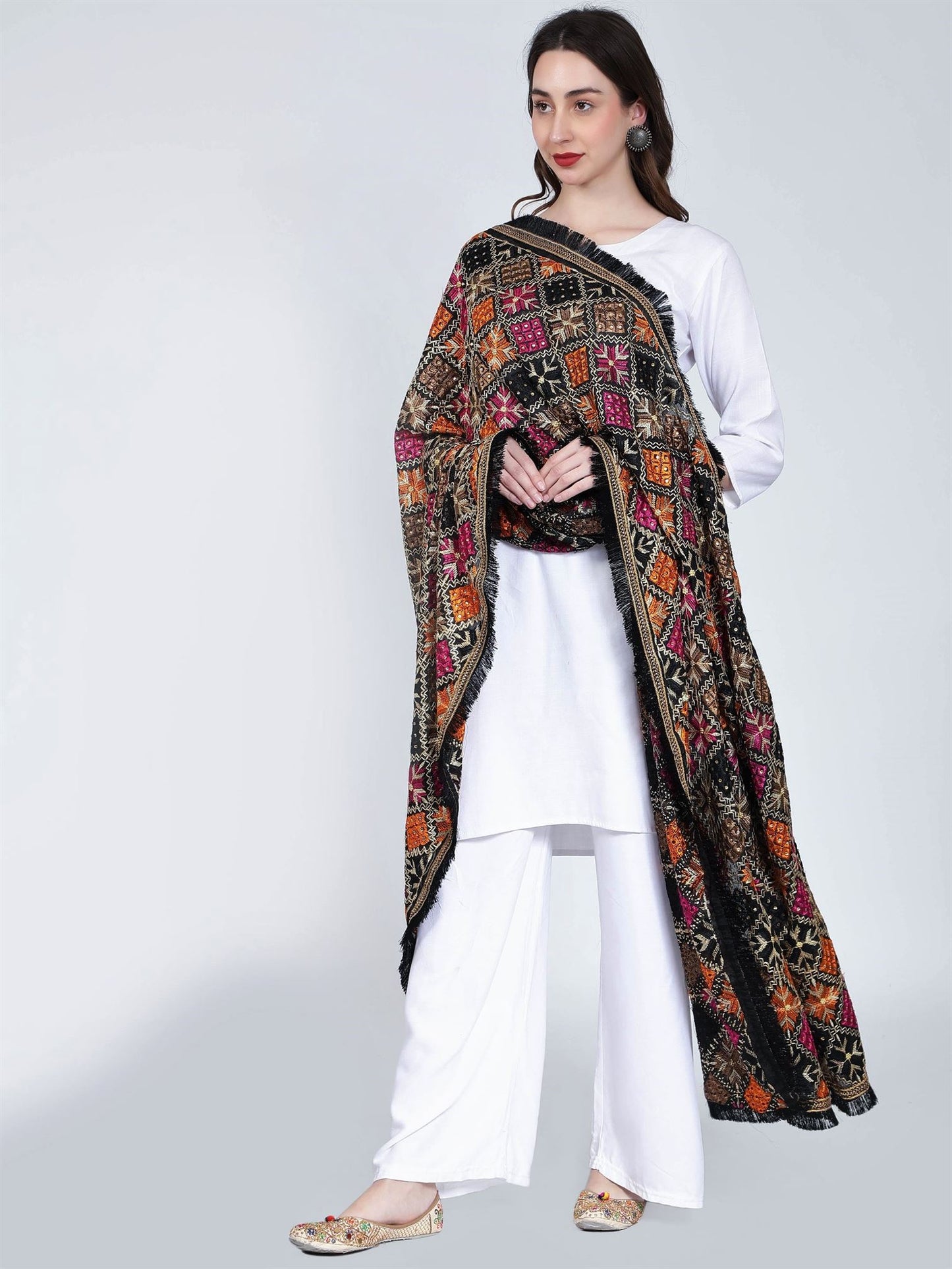 multicolour-phulkari-dupatta-black-orange-magenta-with-mirror-work-mcrcpd4090-4