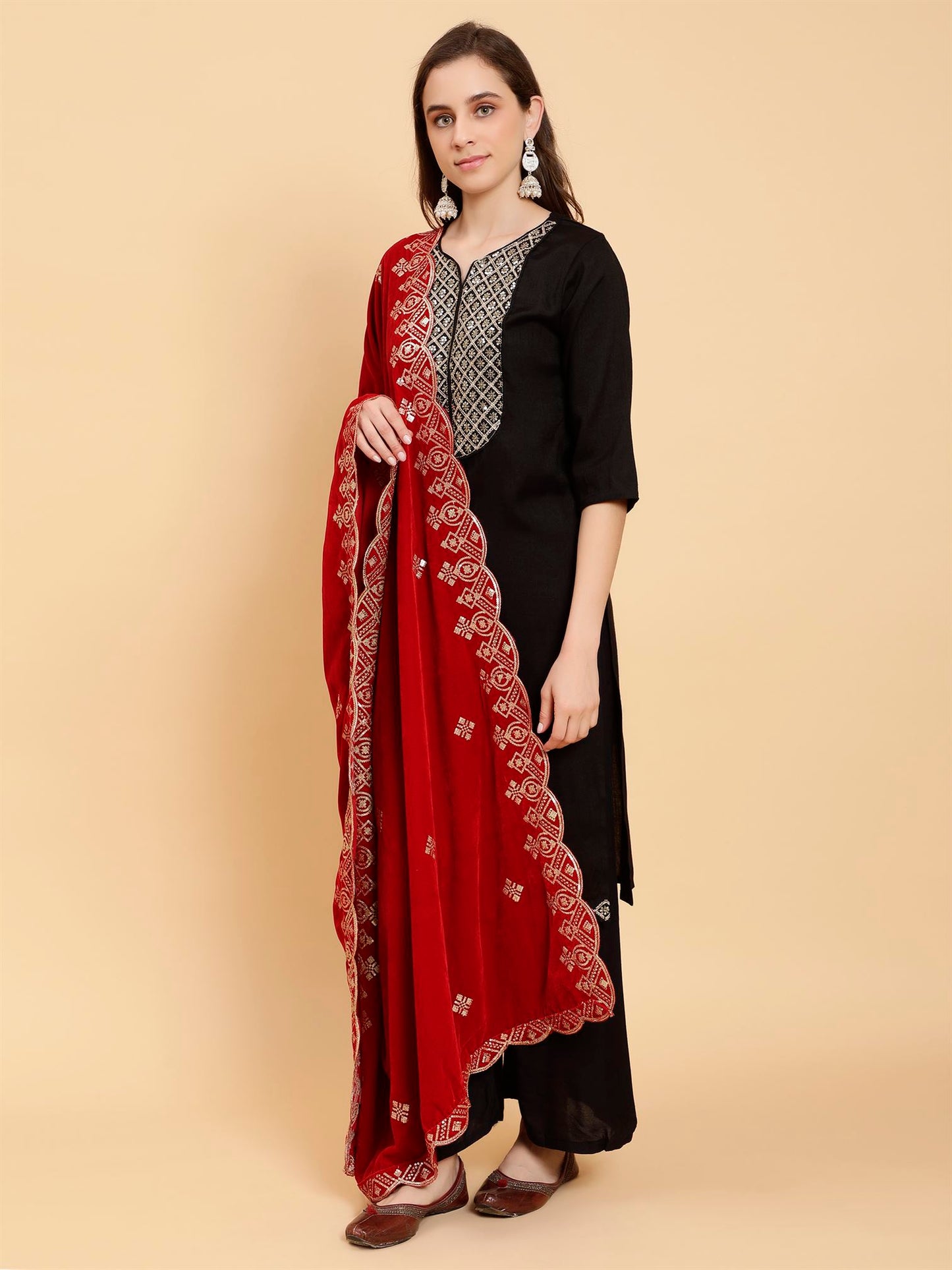 red-embellished-velvet-dupatta-mcrcvd7203-moda-chales-3