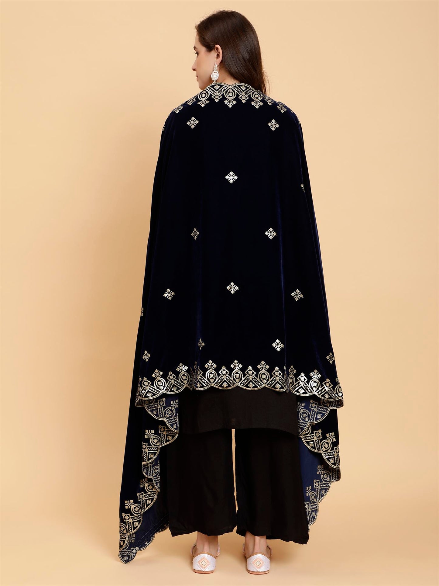 navy-blue-embellished-velvet-dupatta-mcrcvd7206-moda-chales-6