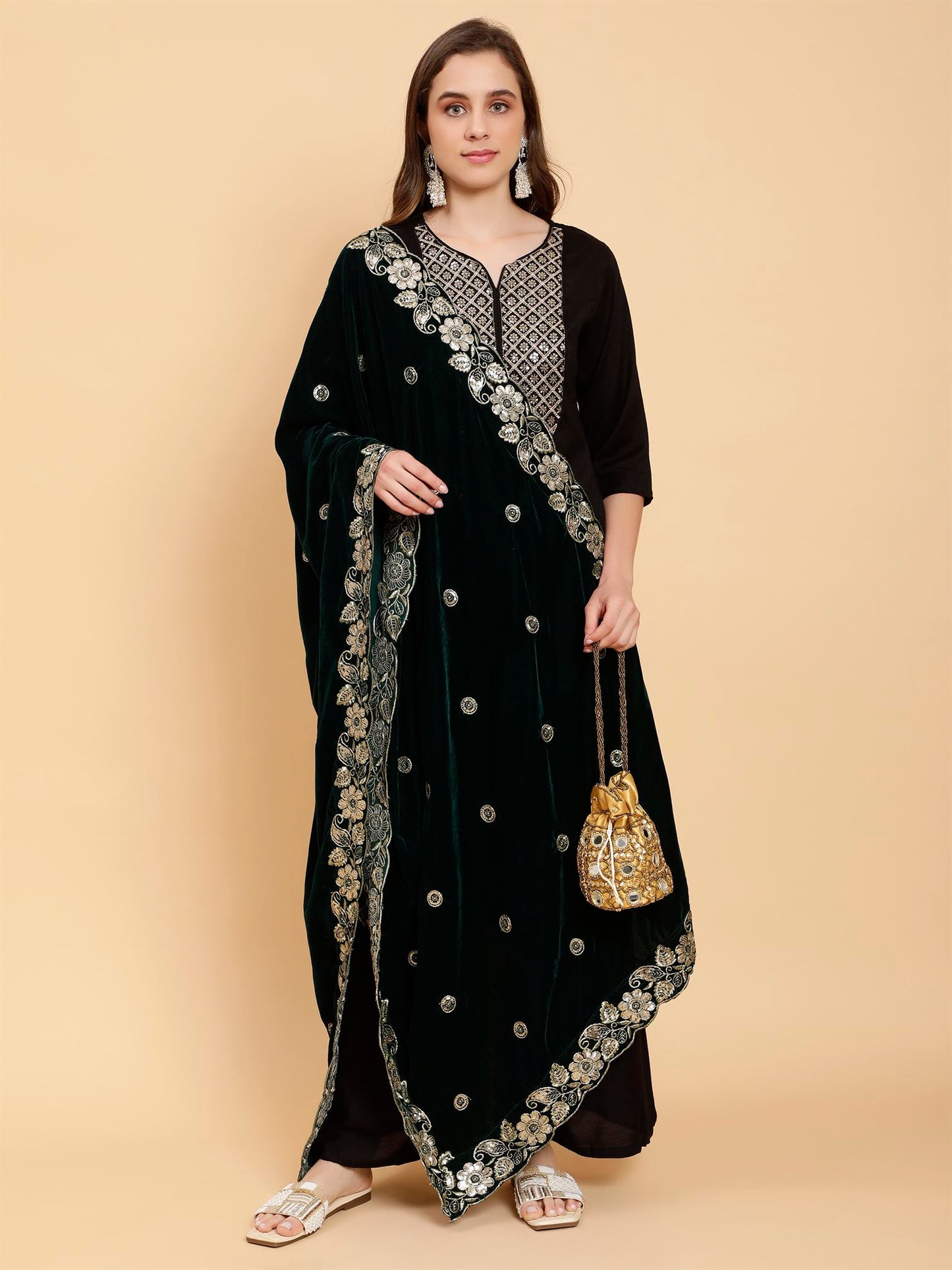 green-embellished-velvet-dupatta-mcrcvd7237-moda-chales-4