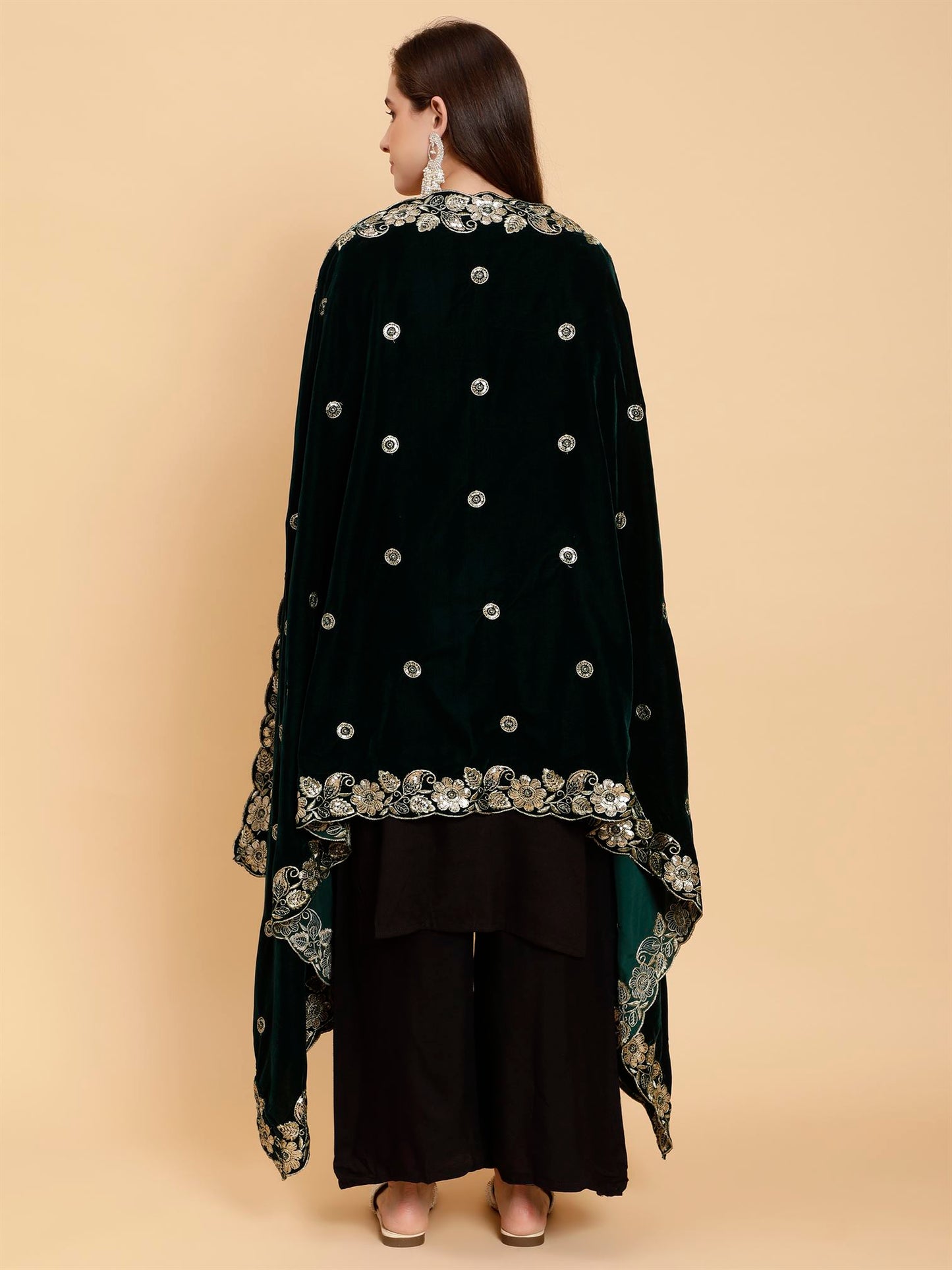 green-embellished-velvet-dupatta-mcrcvd7237-moda-chales-5