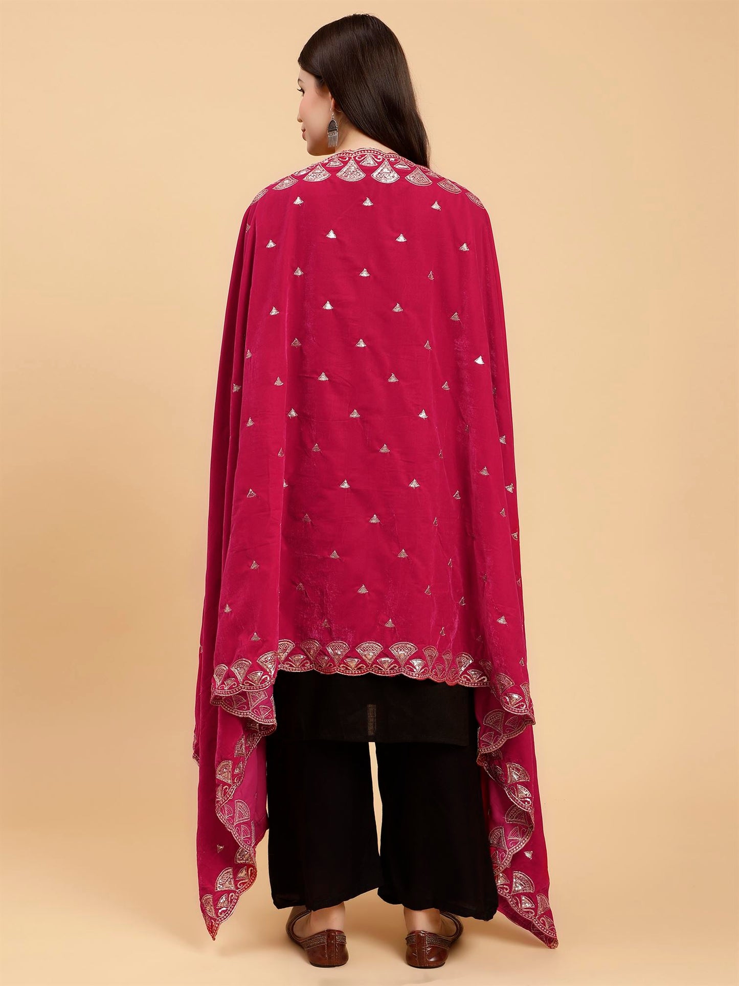 magenta-embellished-velvet-dupatta-mcrcvd7245-moda-chales-9