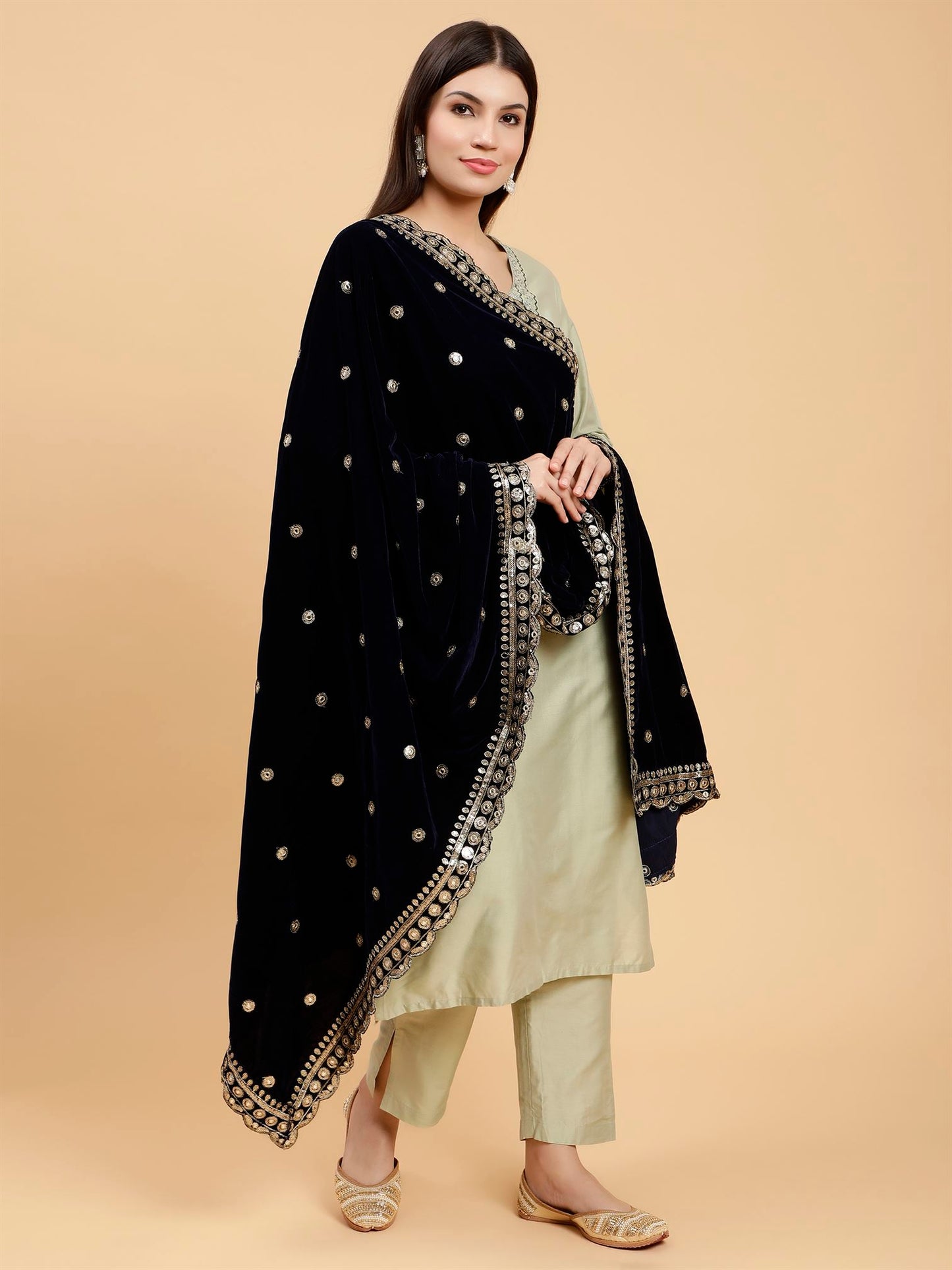 blue-embellished-velvet-dupatta-mcrcvd7296-moda-chales-6