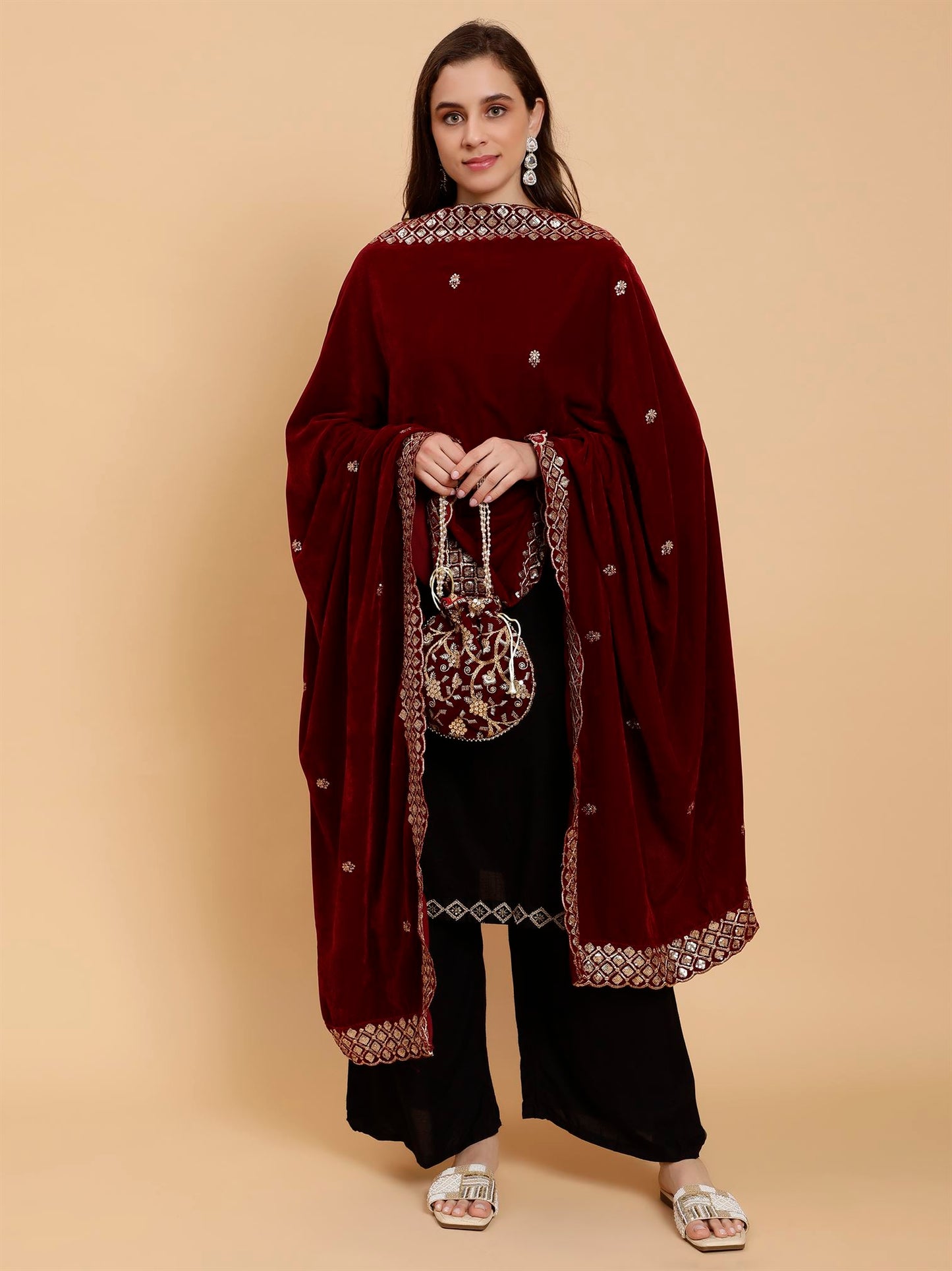 maroon-embellished-velvet-dupatta-mcrcvd7304-moda-chales-5