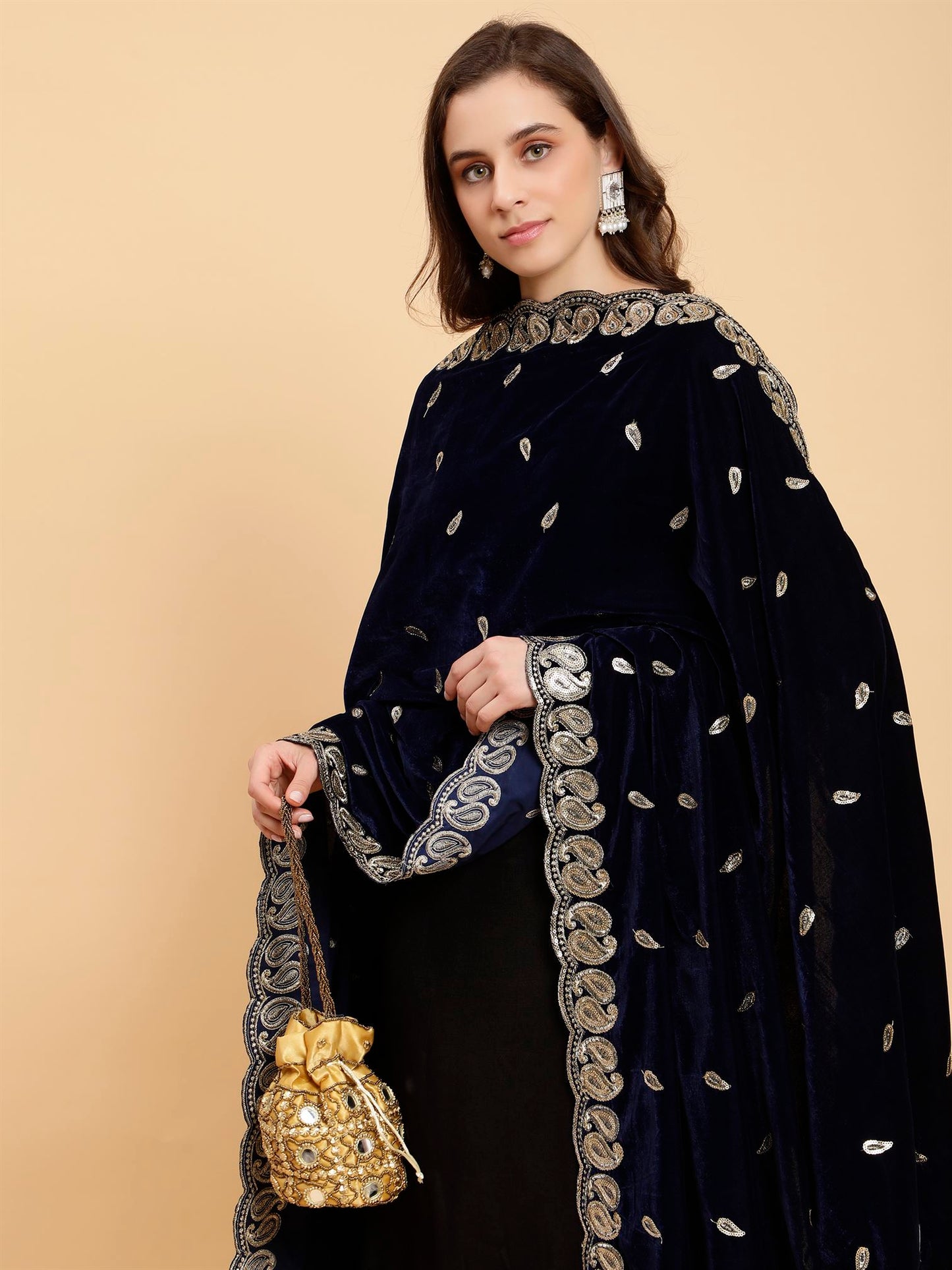 navy-blue-embellished-velvet-dupatta-mcrcvd7346-moda-chales-6