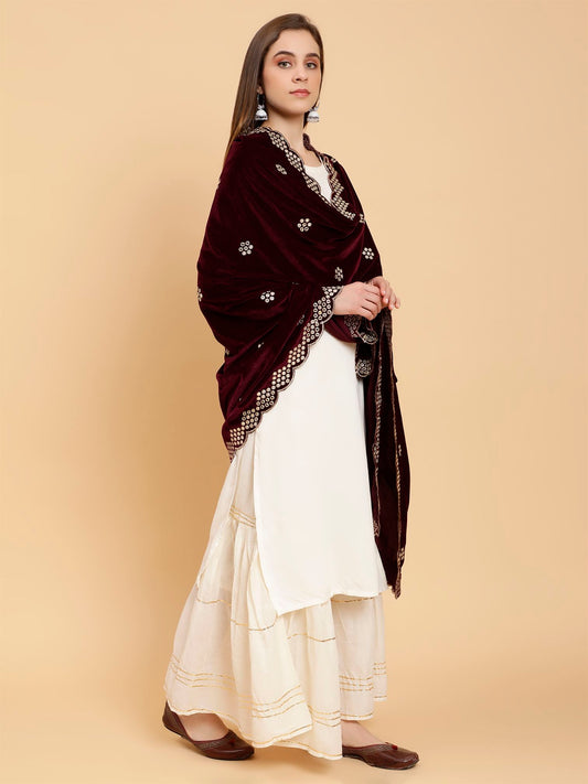 burgundy-embellished-velvet-dupatta-mcrcvd7352-moda-chales-2