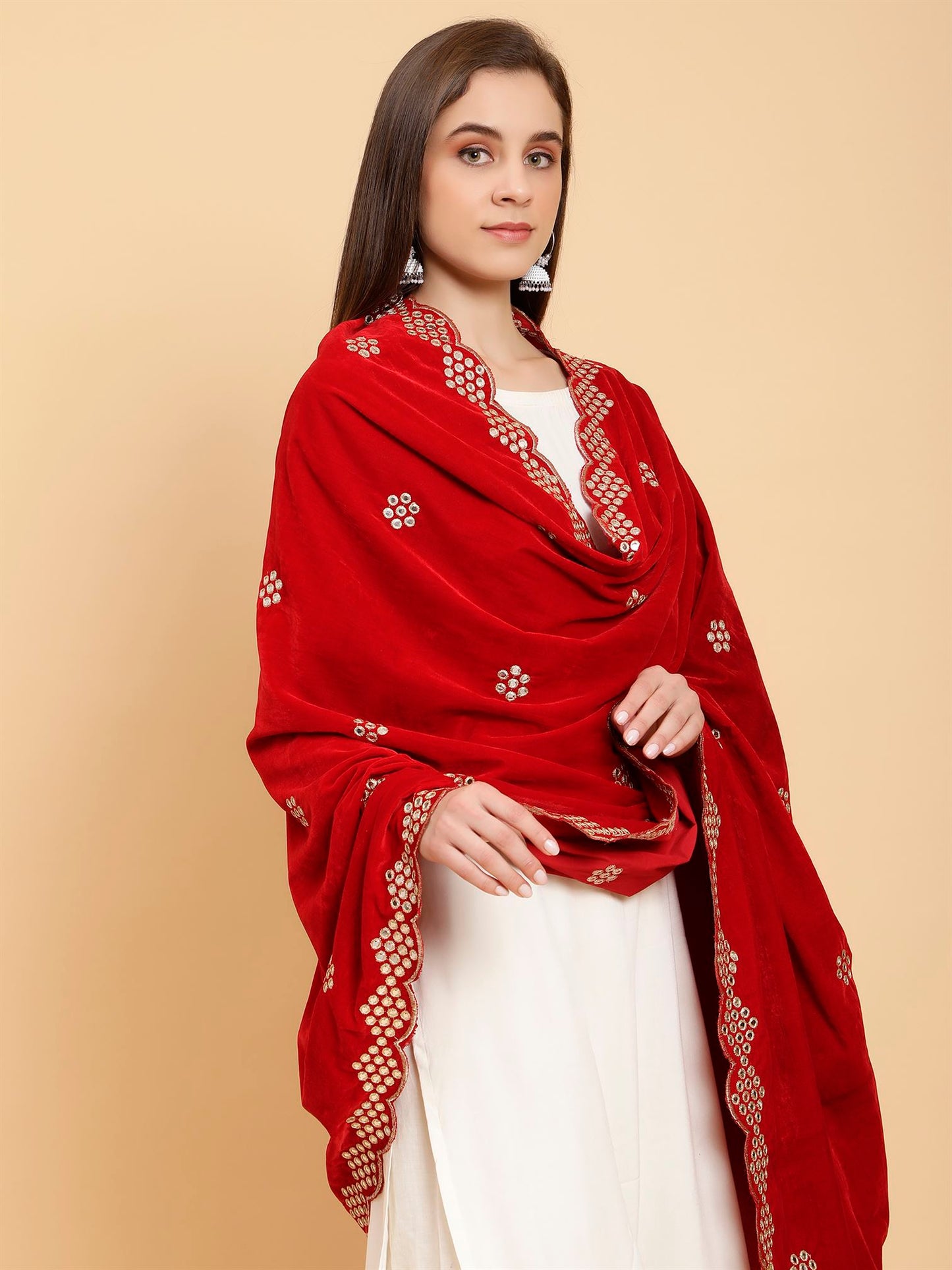 red-embellished-velvet-dupatta-mcrcvd7353-moda-chales-3
