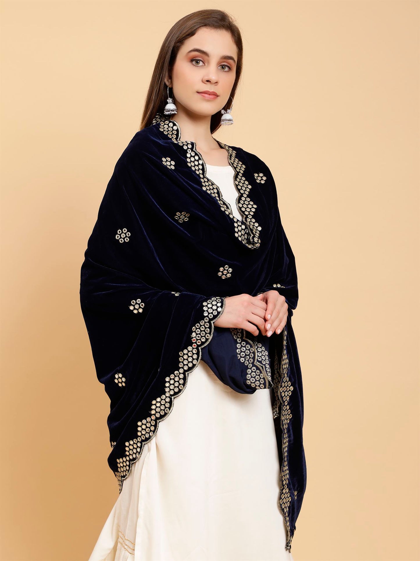 navy-blue-embellished-velvet-dupatta-mcrcvd7356-moda-chales-3