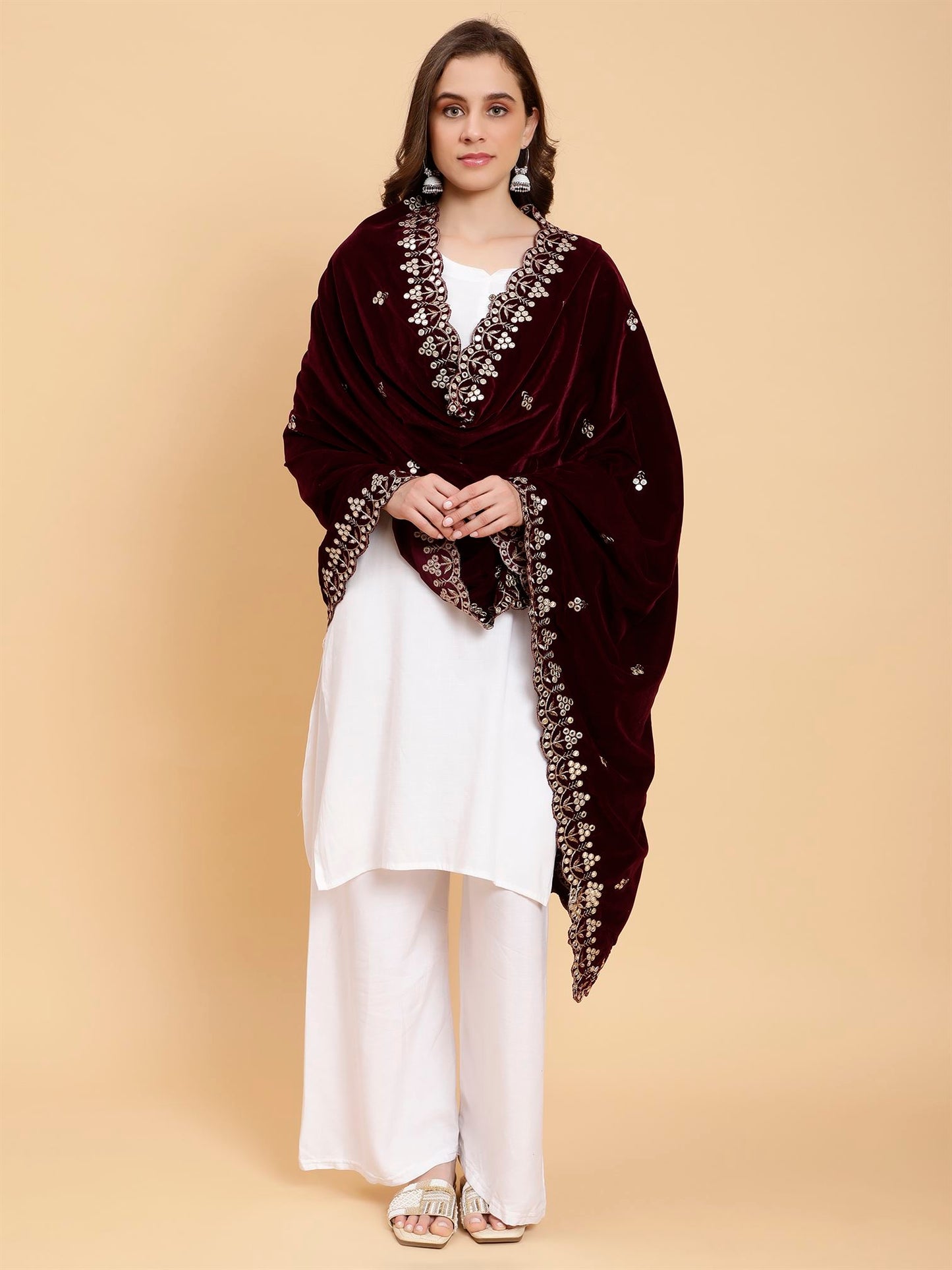burgundy-embellished-velvet-dupatta-mcrcvd7382-moda-chales-2