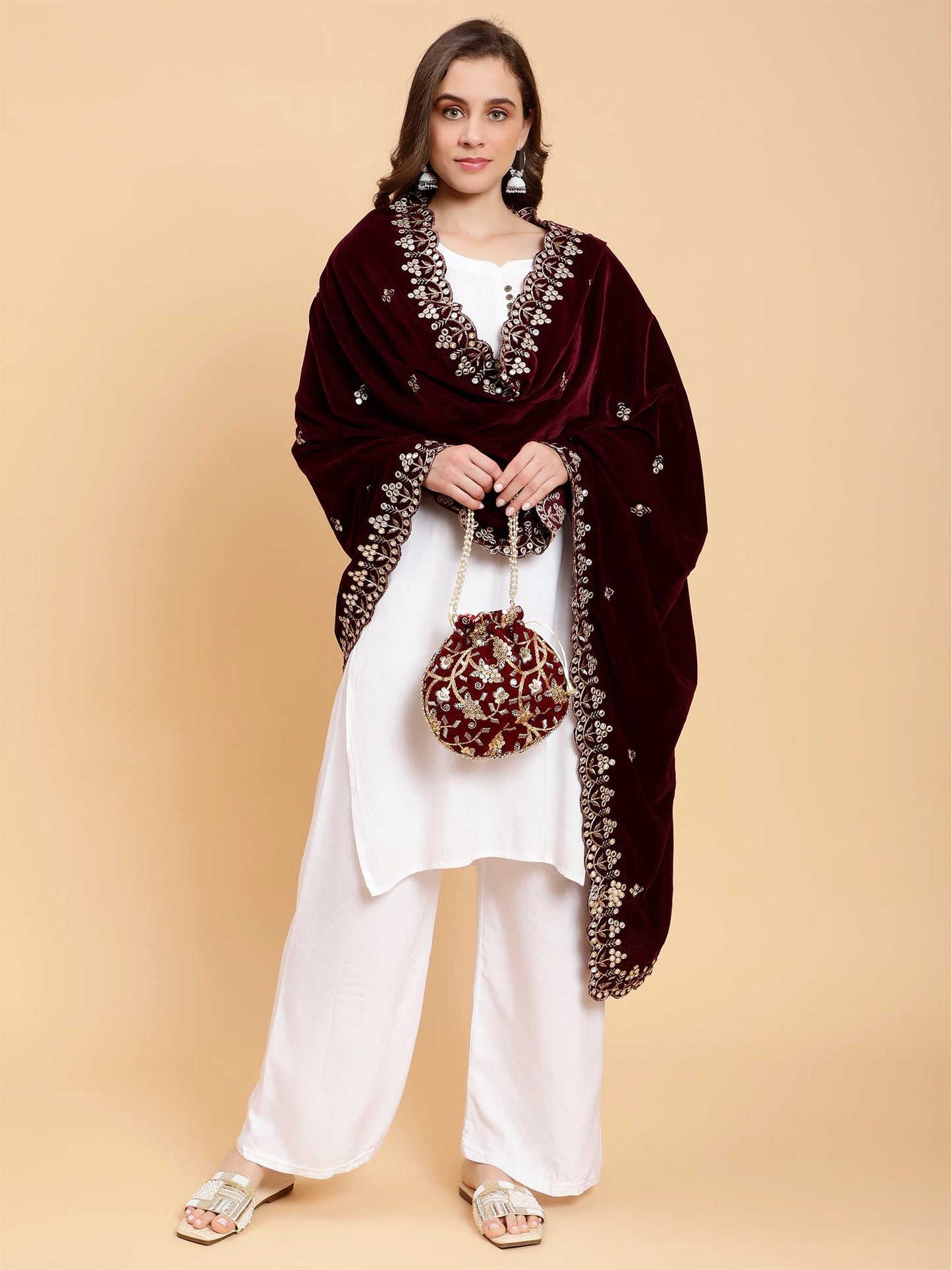 burgundy-embellished-velvet-dupatta-mcrcvd7382-moda-chales-5