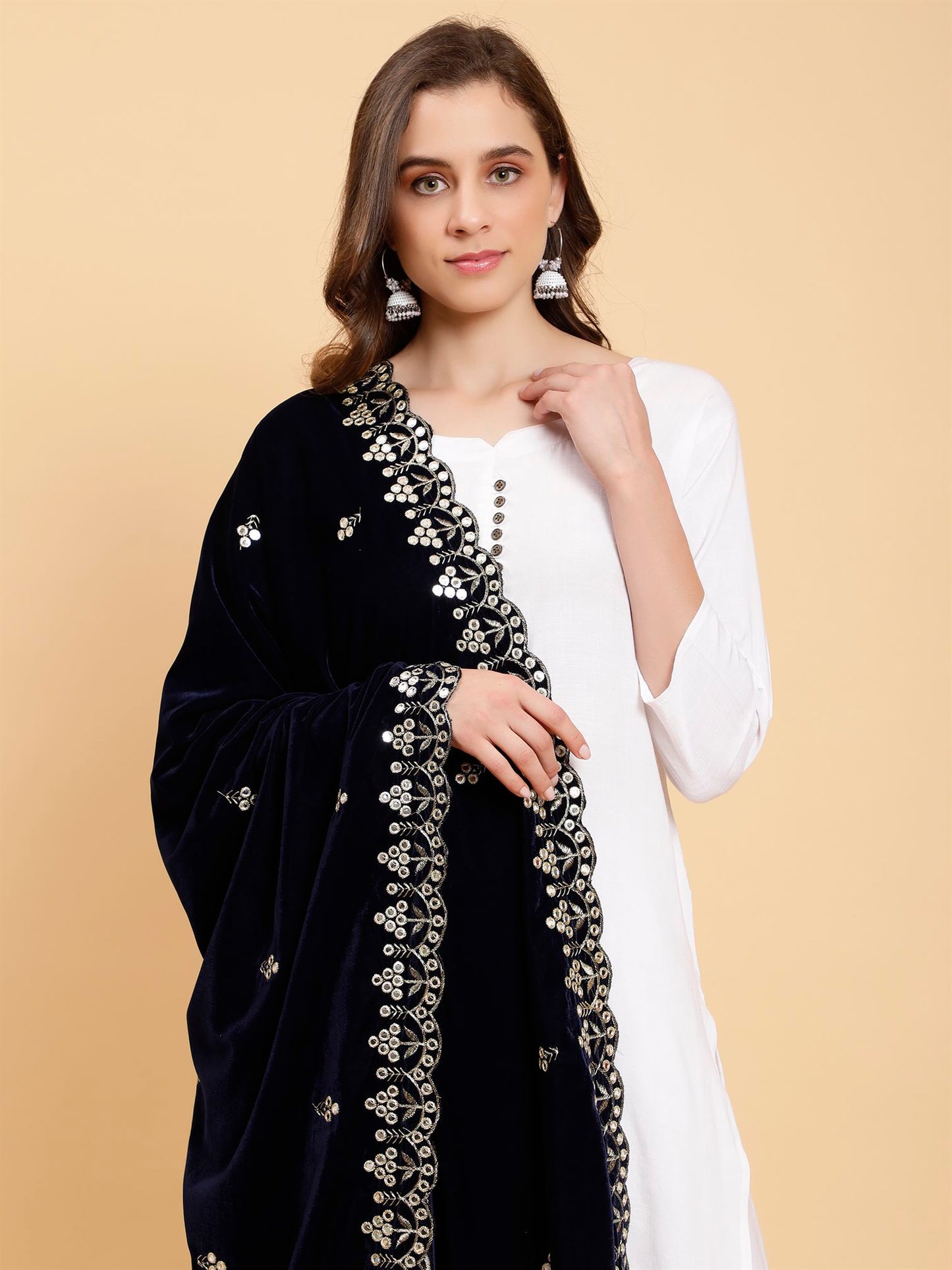 navy-blue-embellished-velvet-dupatta-mcrcvd7386-moda-chales-3