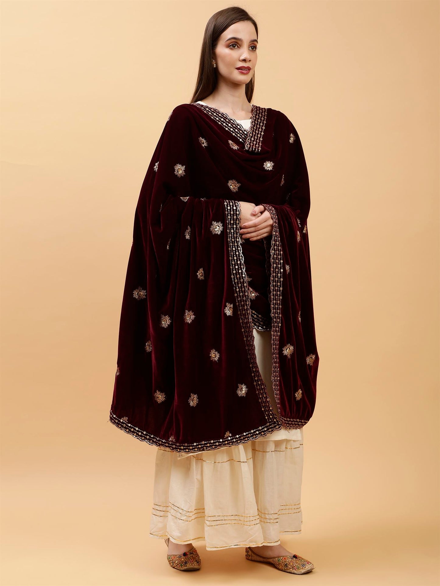 burgundy-sunflower-design-velvet-dupatta-mcrcvd7422-moda-chales-5