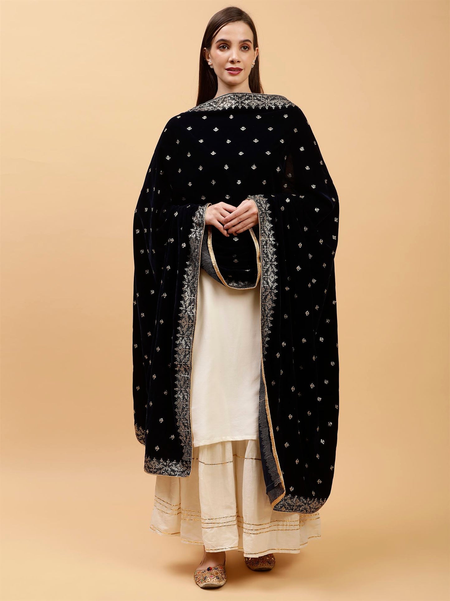 blue-sequinned-velvet-dupatta-mcrcvd7436-moda-chales-3