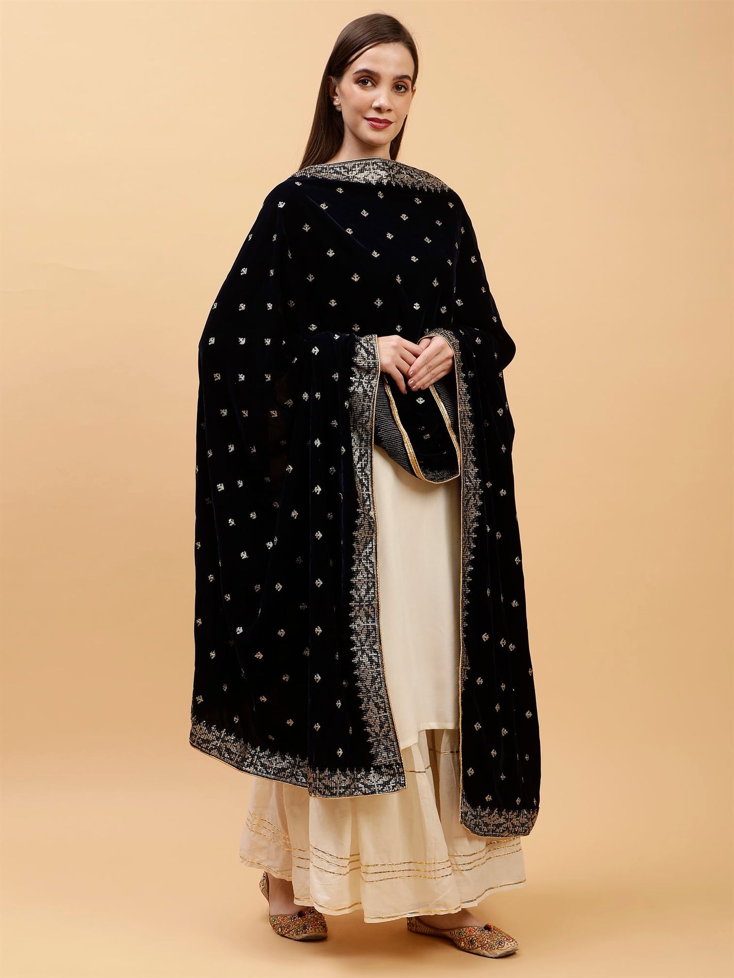 blue-sequinned-velvet-dupatta-mcrcvd7436-moda-chales-5