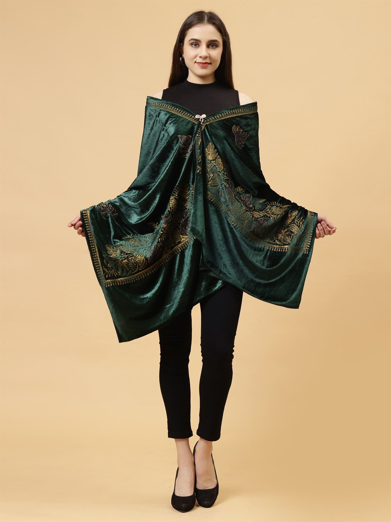 Emerald Green Embroiered velvet stole - MCHSVD1601G