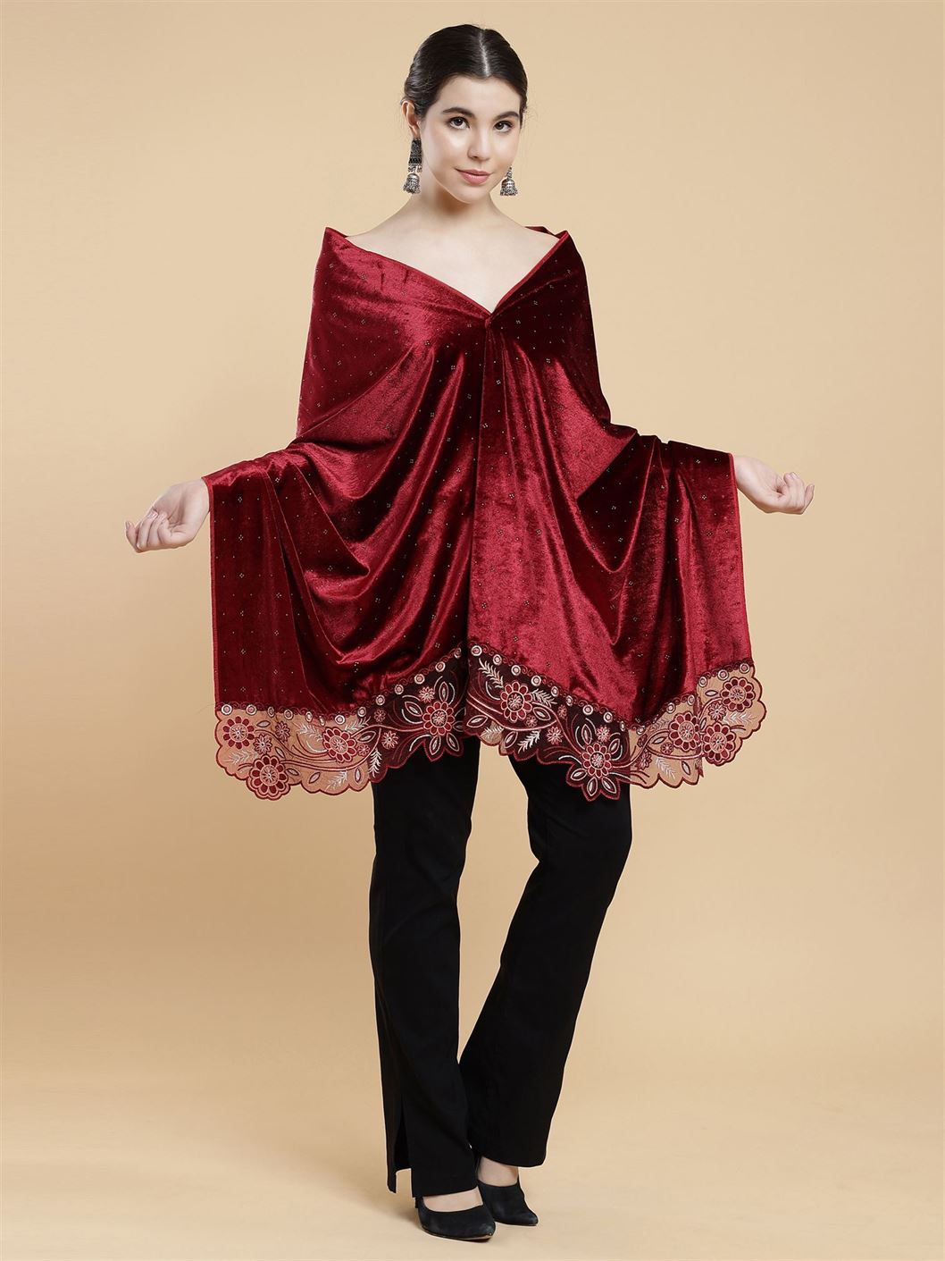 maroon-embellished-velvet-stole-mchsvd1612m-moda-chales-7