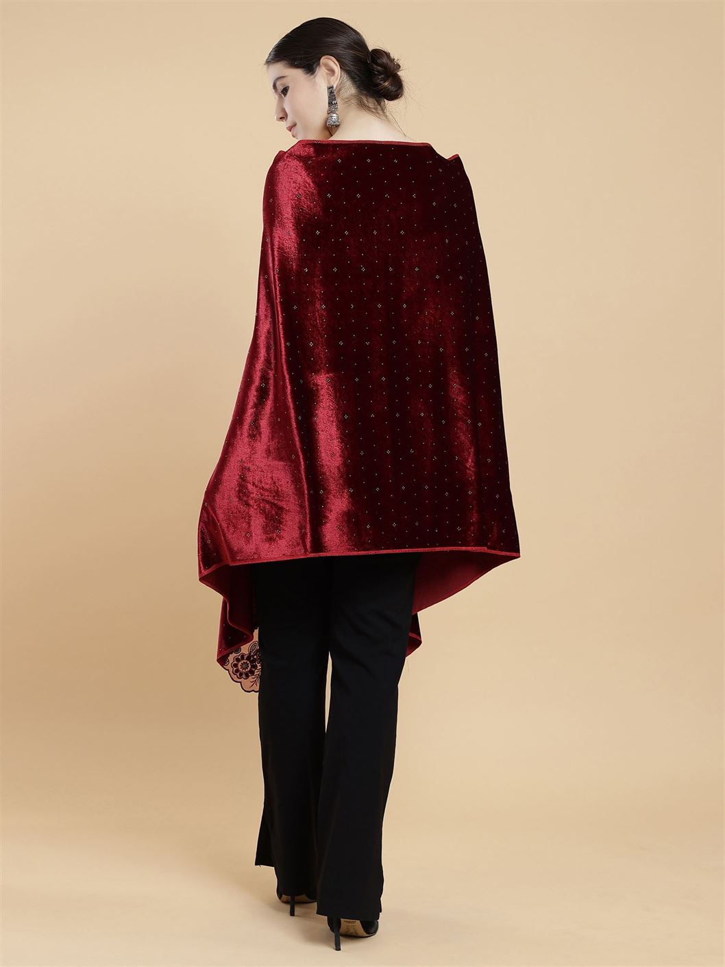 maroon-embellished-velvet-stole-mchsvd1612m-moda-chales-8