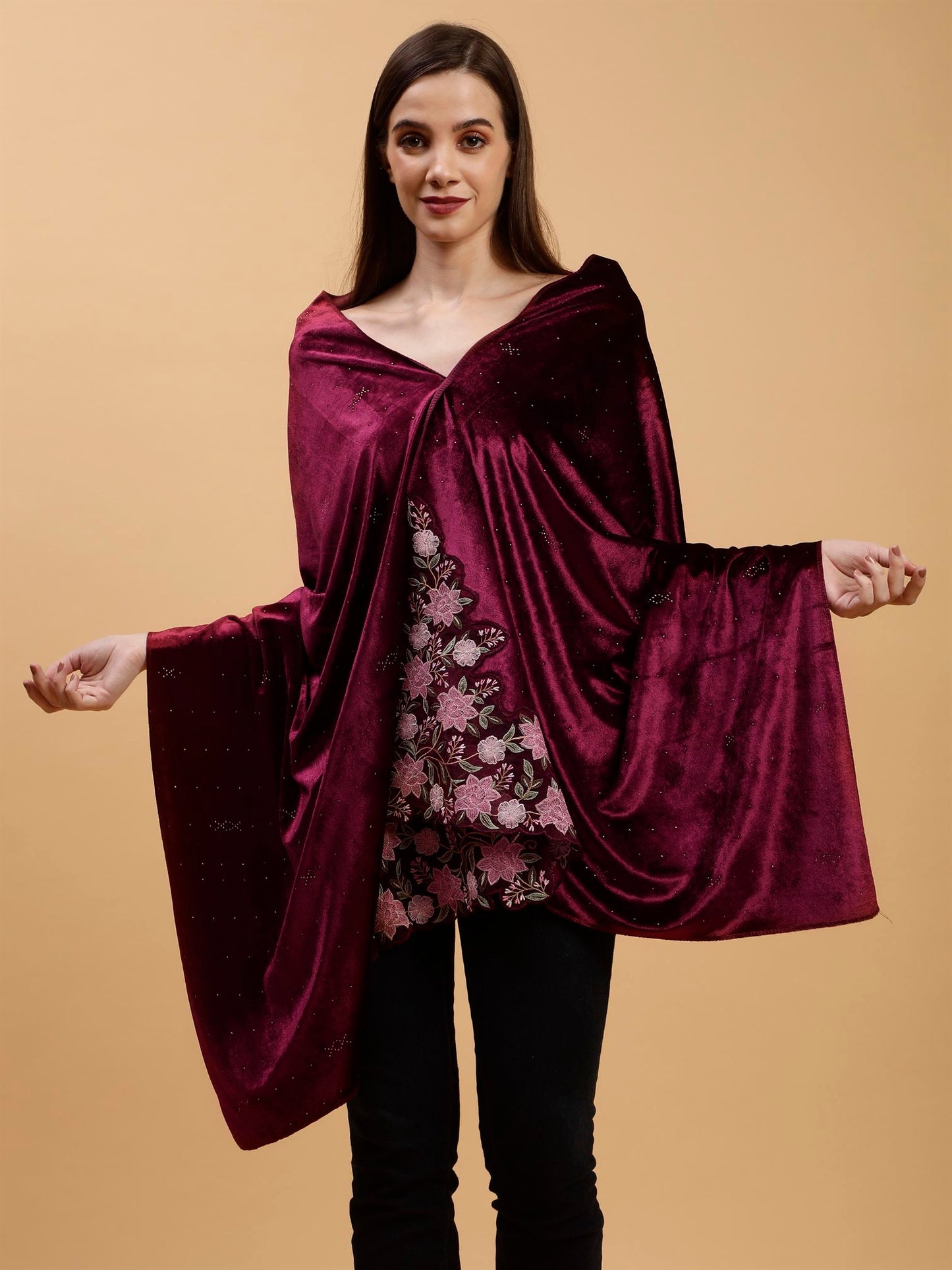 maroon-embellished-velvet-stole-mchsvd1624m-moda-chales-3