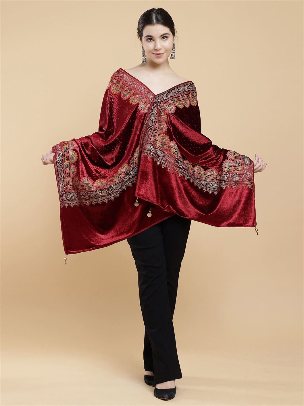 maroon-embellished-velvet-stole-mchsvd1628m-moda-chales-1