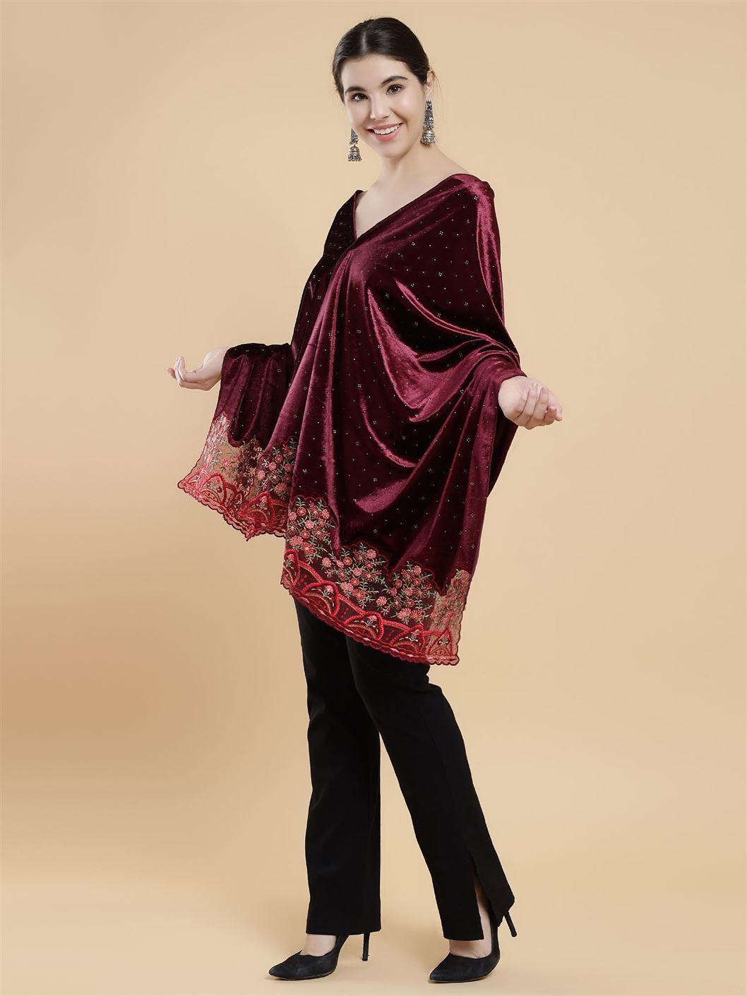 maroon-embellished-velvet-stole-mchsvd1630m-moda-chales-2