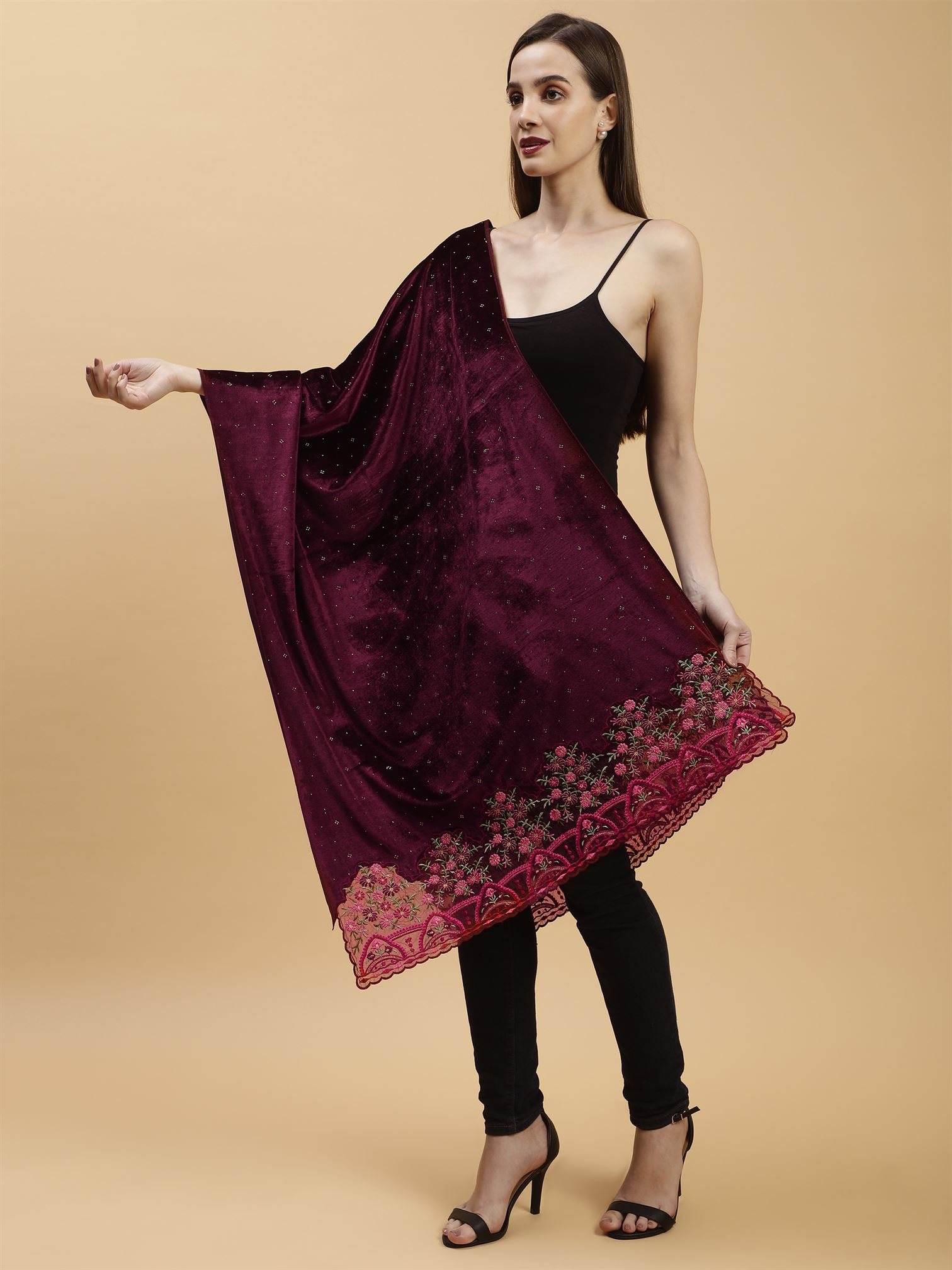 burgundy-embellished-velvet-stole-mchsvd1630w-moda-chales-2