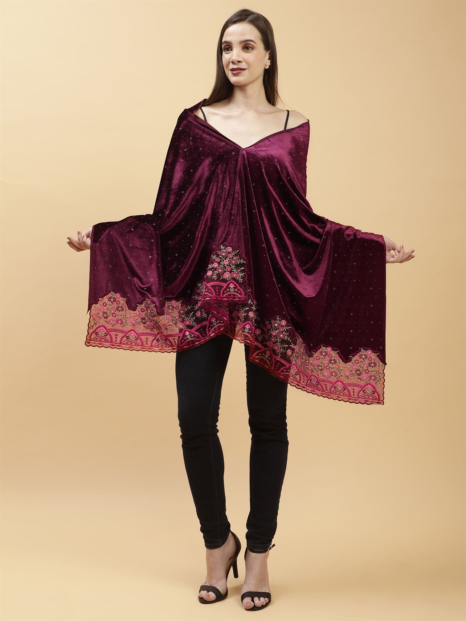 burgundy-embellished-velvet-stole-mchsvd1630w-moda-chales-3