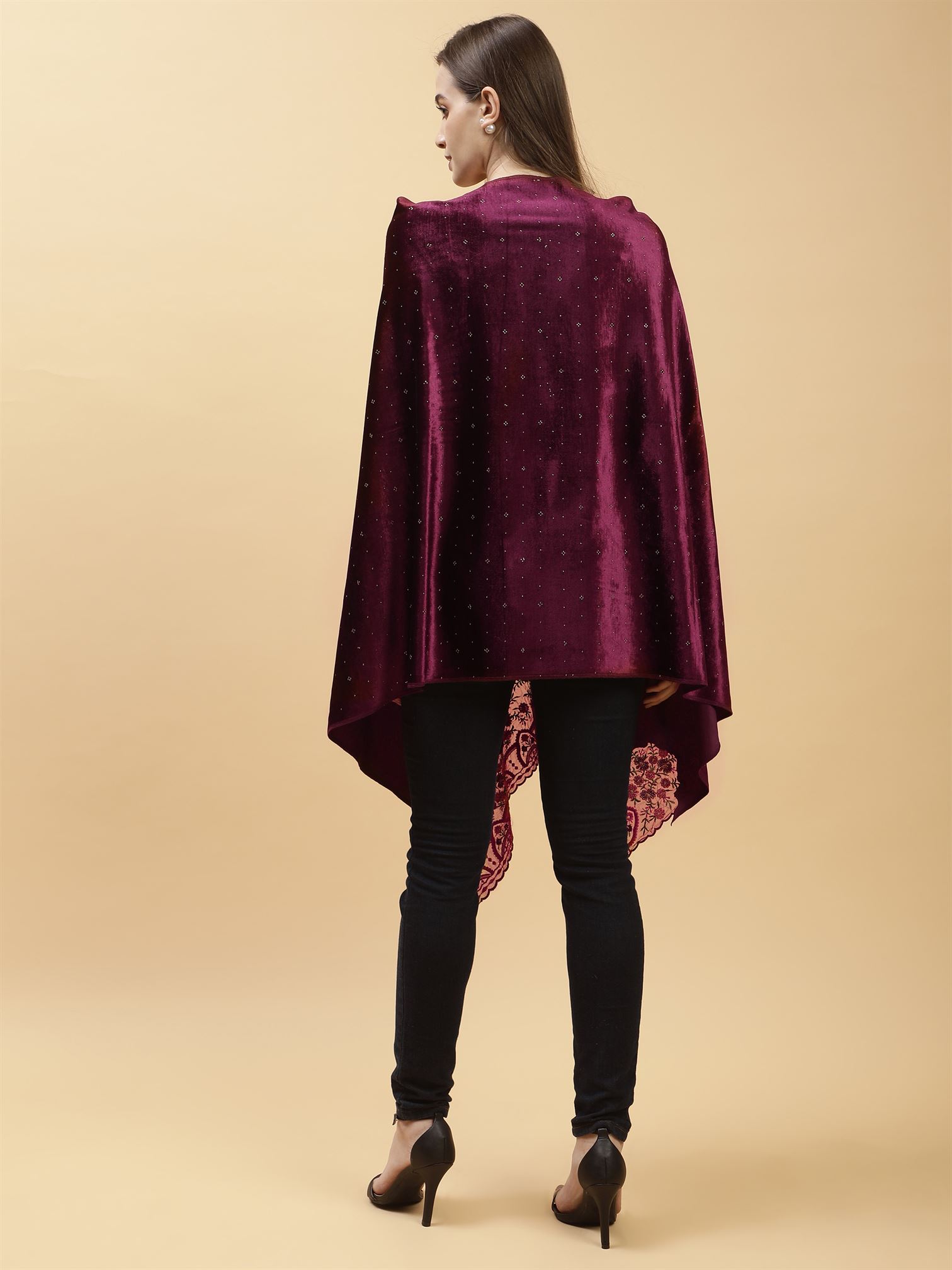 burgundy-embellished-velvet-stole-mchsvd1630w-moda-chales-5