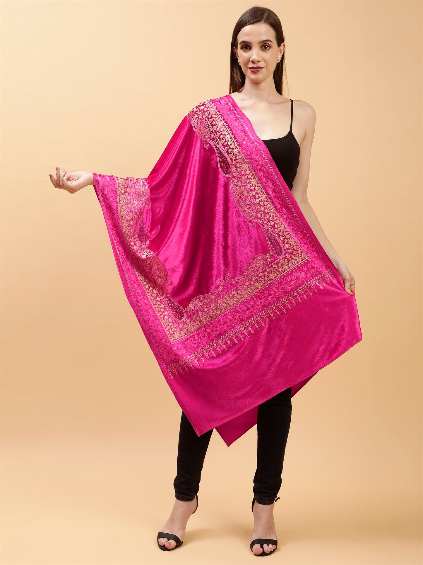 magenta-embroidered-velvet-shawl-mchsvd1644-moda-chales-1