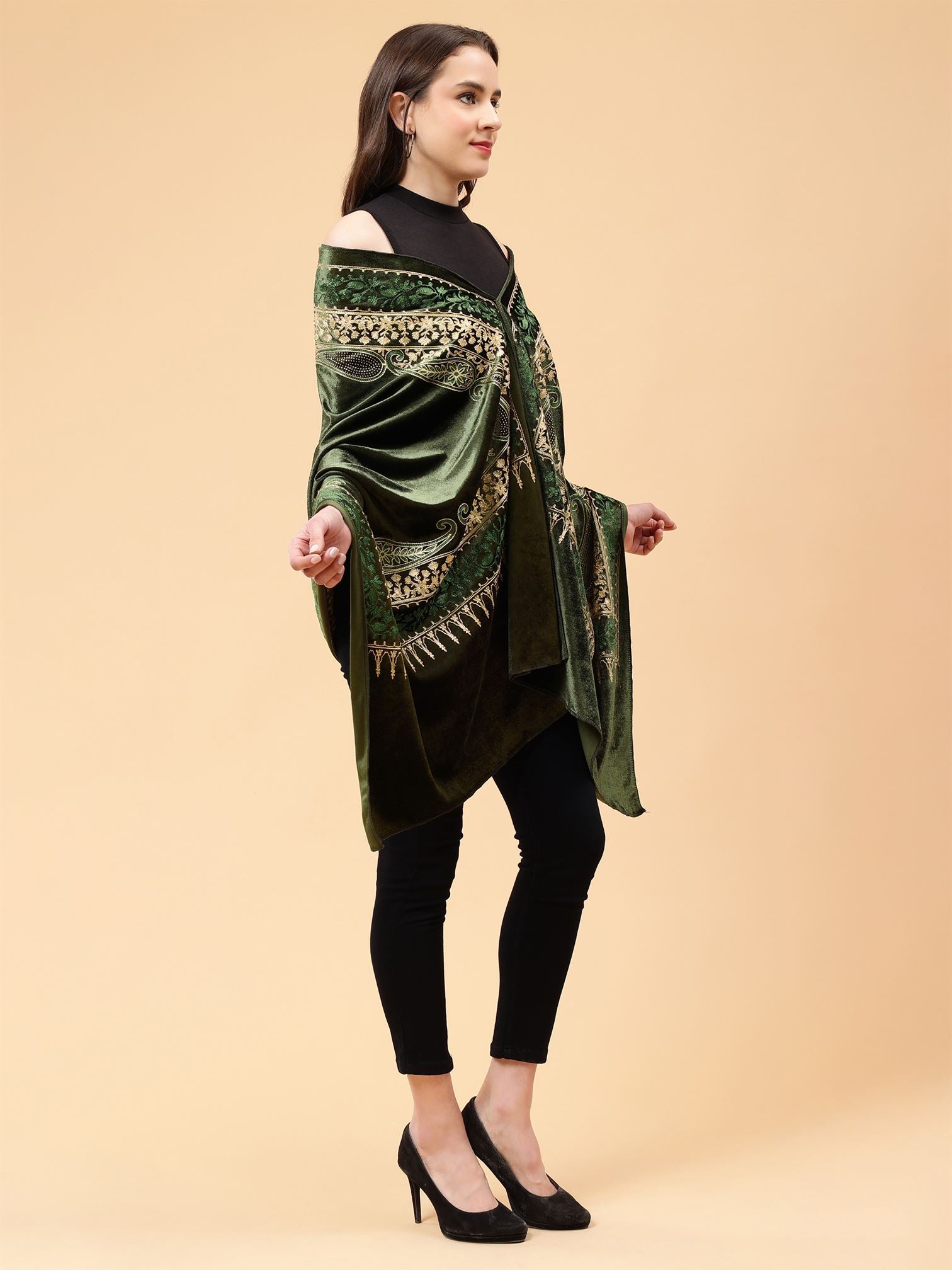 Mehndi Green Embroidered Velvet Stole - MCHSVD1653