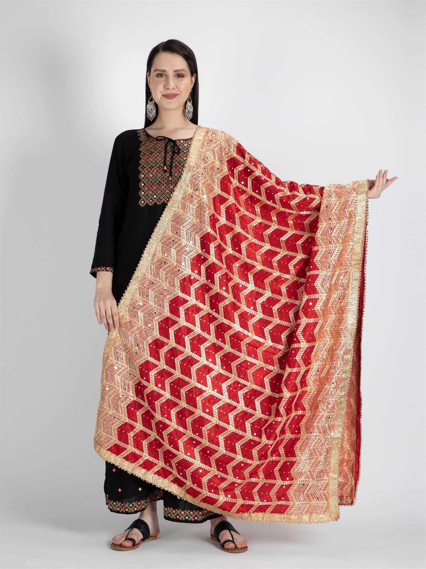 red-multicolour-phulkari-dupatta-with-heavy-lace-mcmmpd4048-1