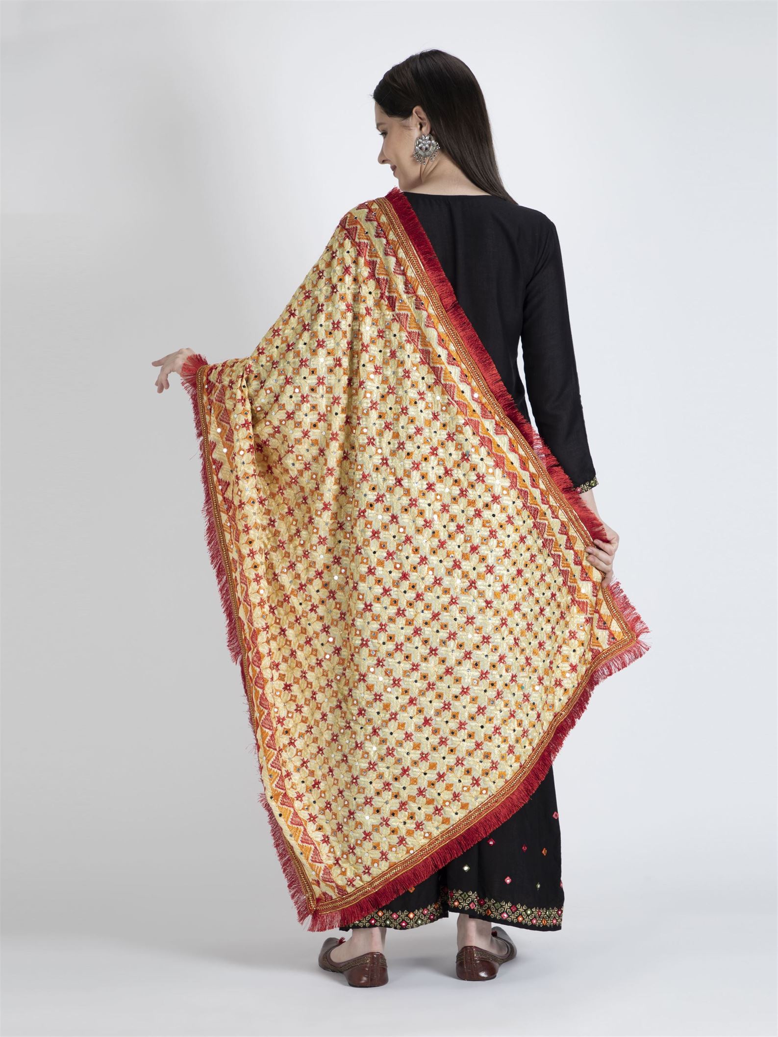 beige-red-phulkari-dupatta-with-mirror-work-mcmmpd4055-4