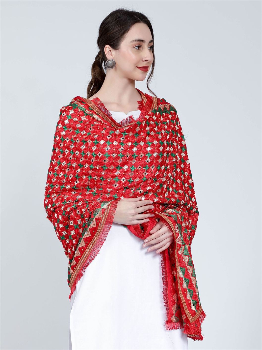 red-and-green-phulkari-dupatta-with-beads-mcmmpd4056b-6