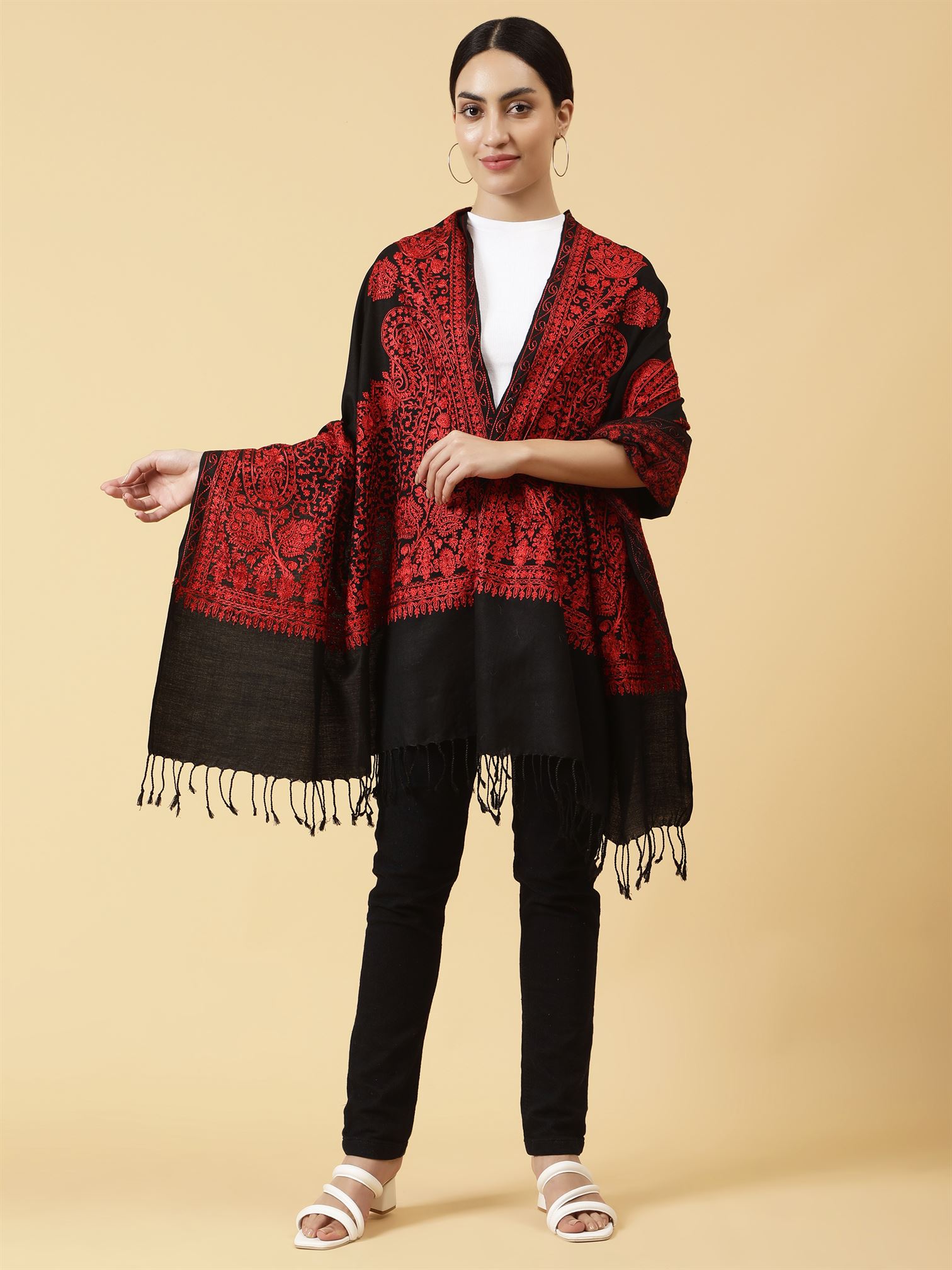 black-and-red-embroidered-shawl-mcmmst4232-2