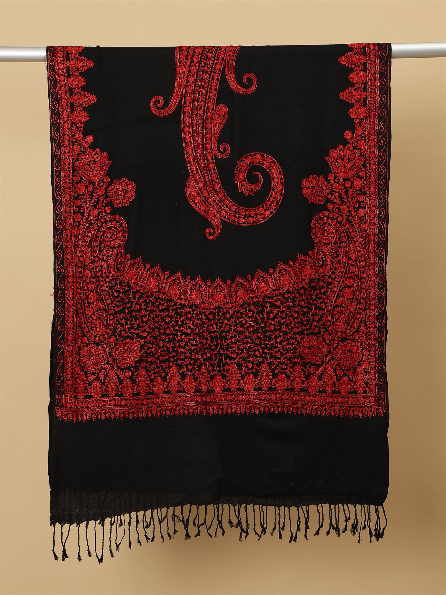 black-and-red-embroidered-shawl-mcmmst4232-5