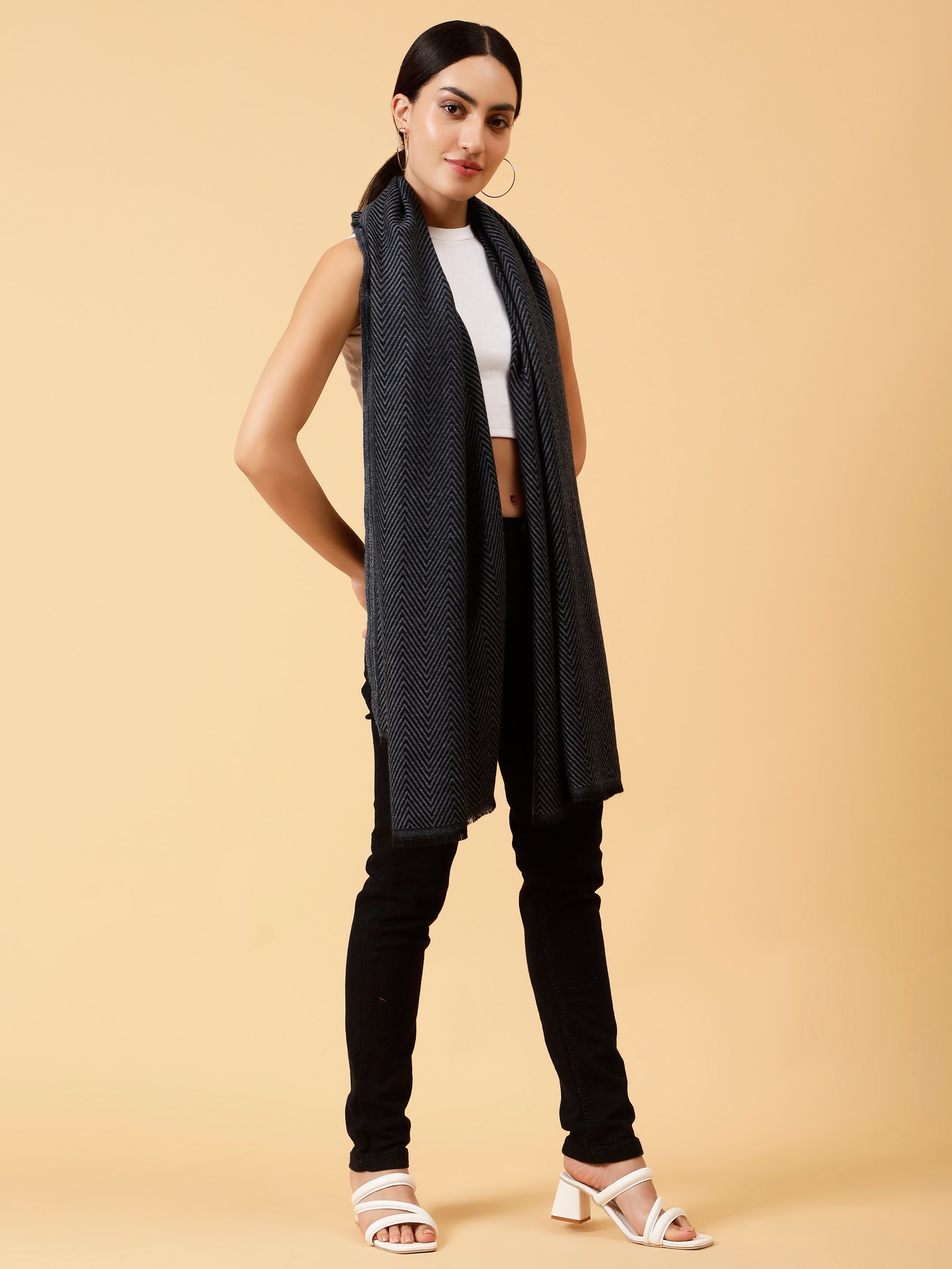 blue-and-black-woven-woolen-stole-mcmmst4233-4