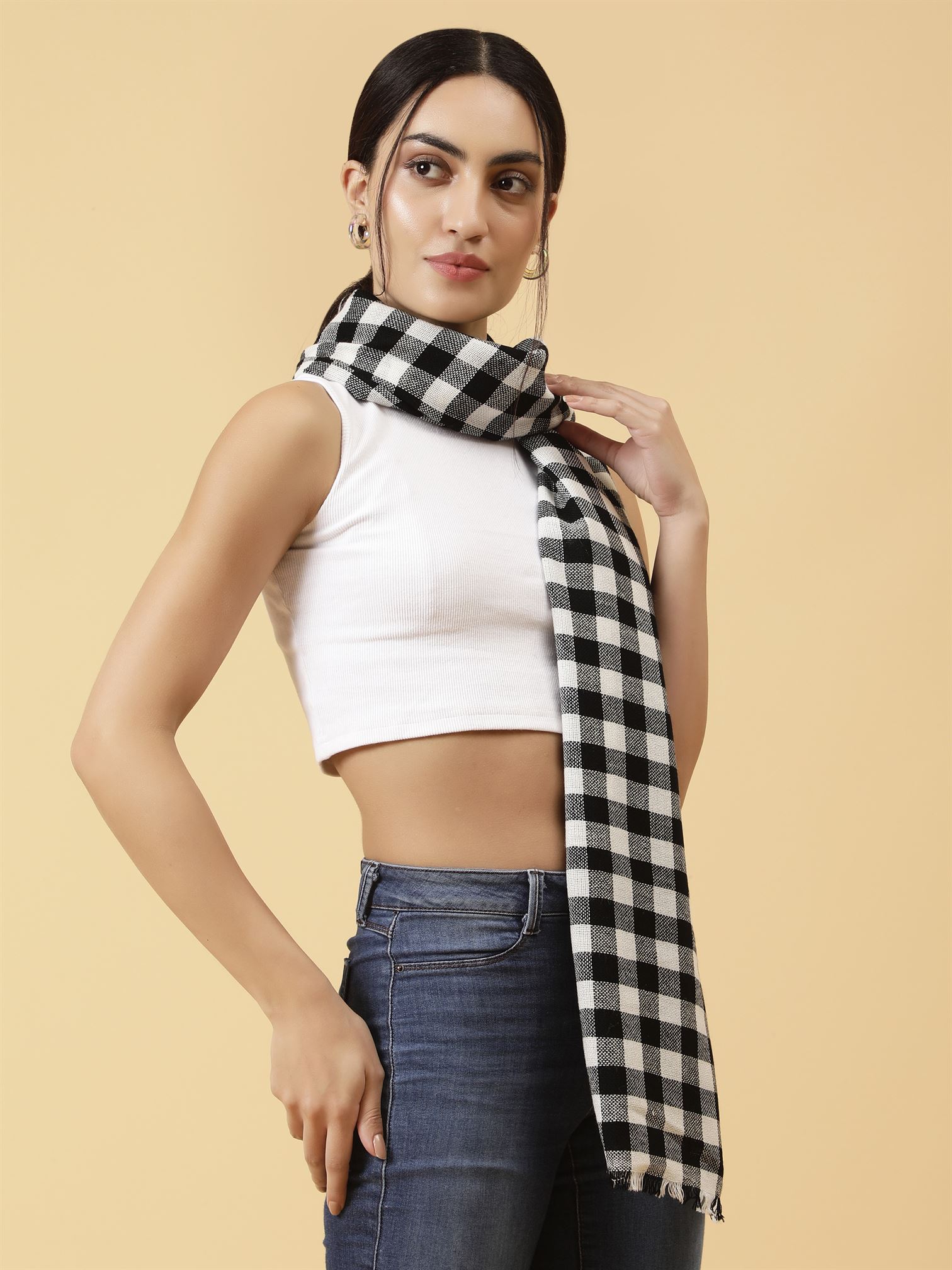 checked-knitted-stole-mcmmst4245-4