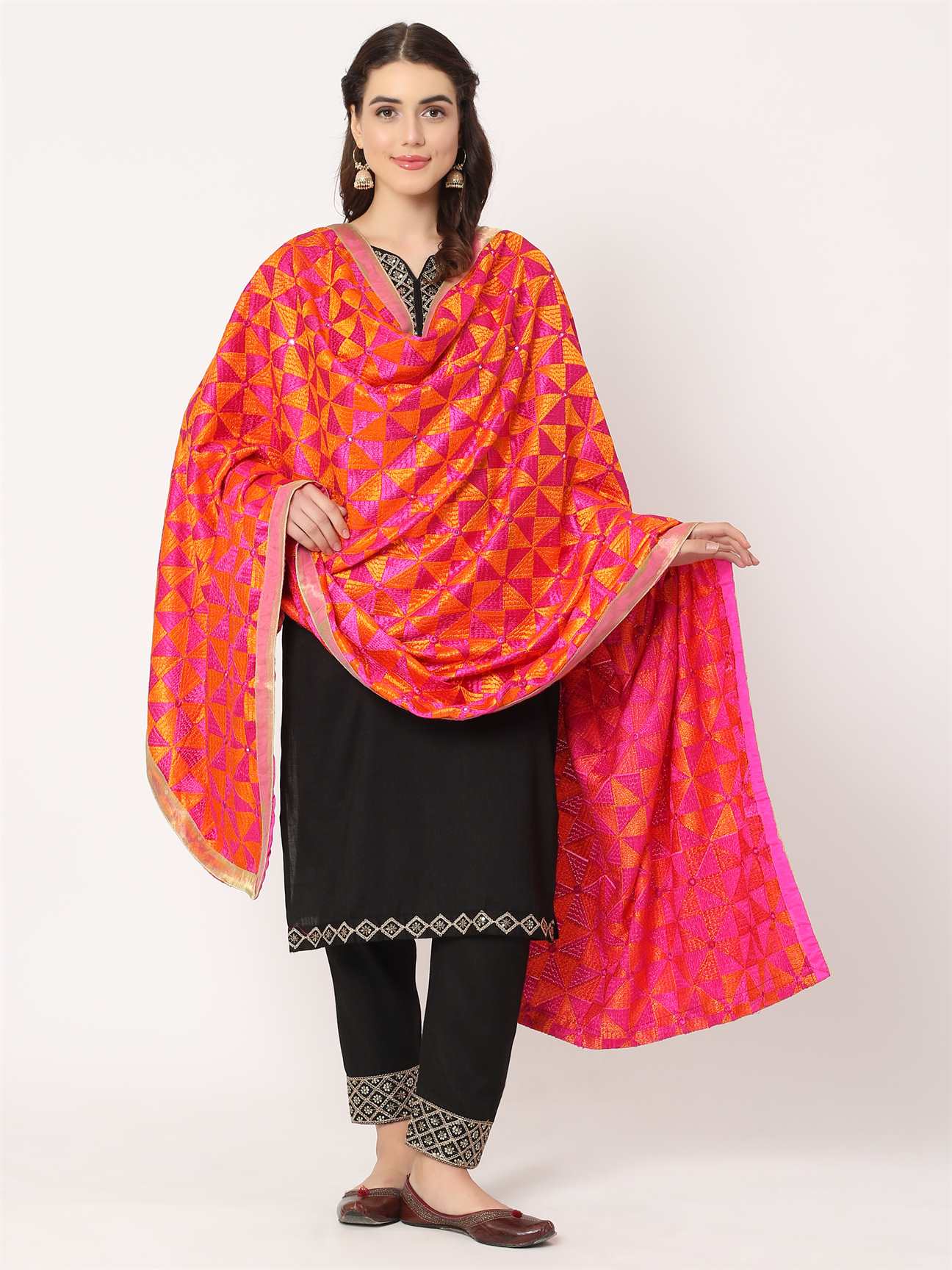 magenta-orange-phulkari-embroiidery-bagh-dupatta-MCRCPD0136
