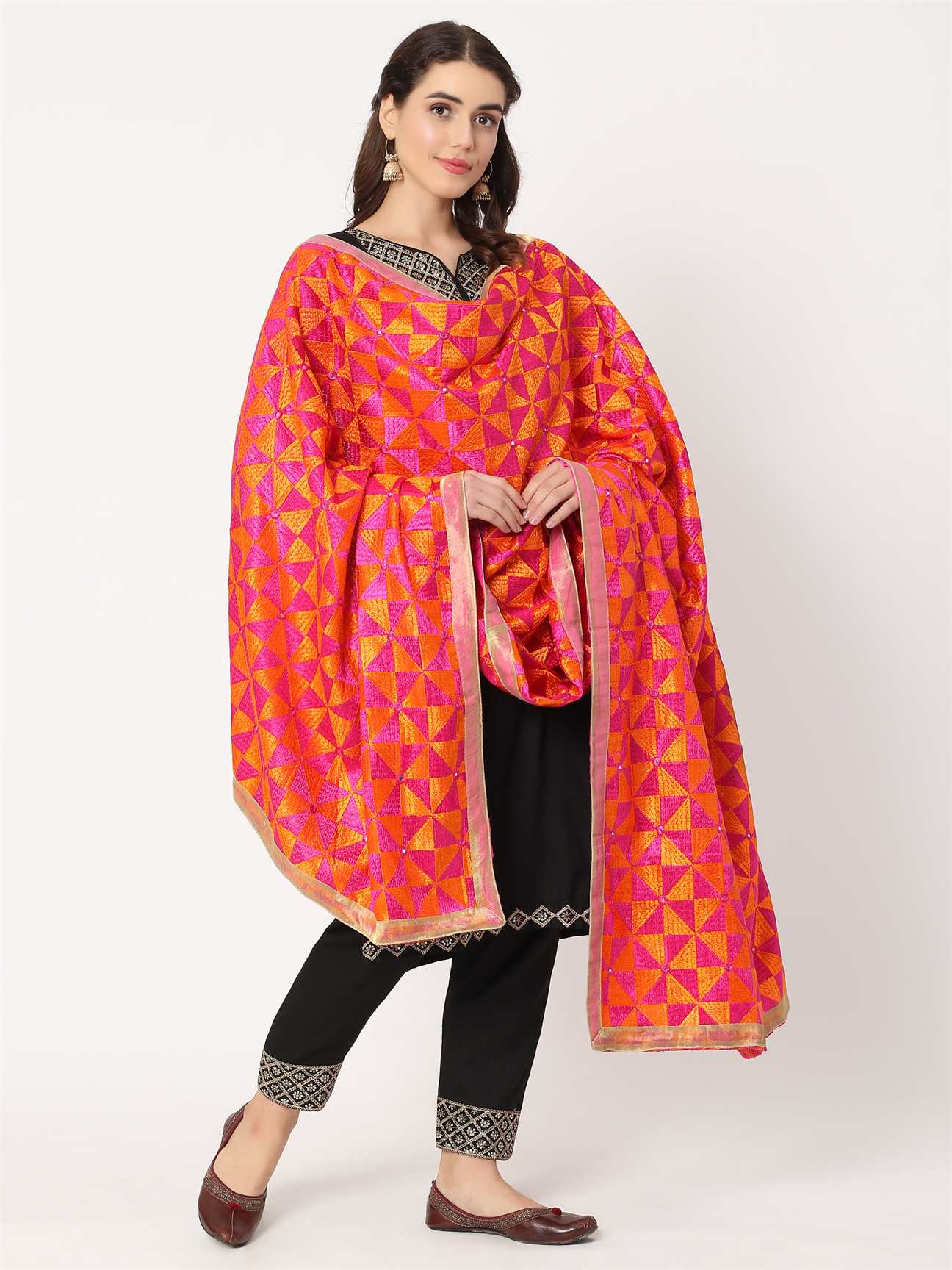 magenta-orange-phulkari-embroiidery-bagh-dupatta-MCRCPD0136