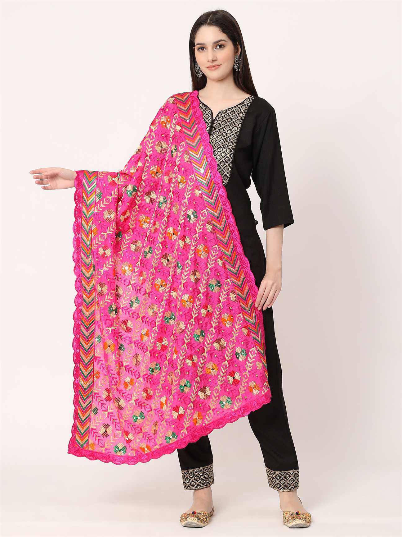 magenta-embroidery-phulkari-dupatta-with-lace-border-MCRCPD0142